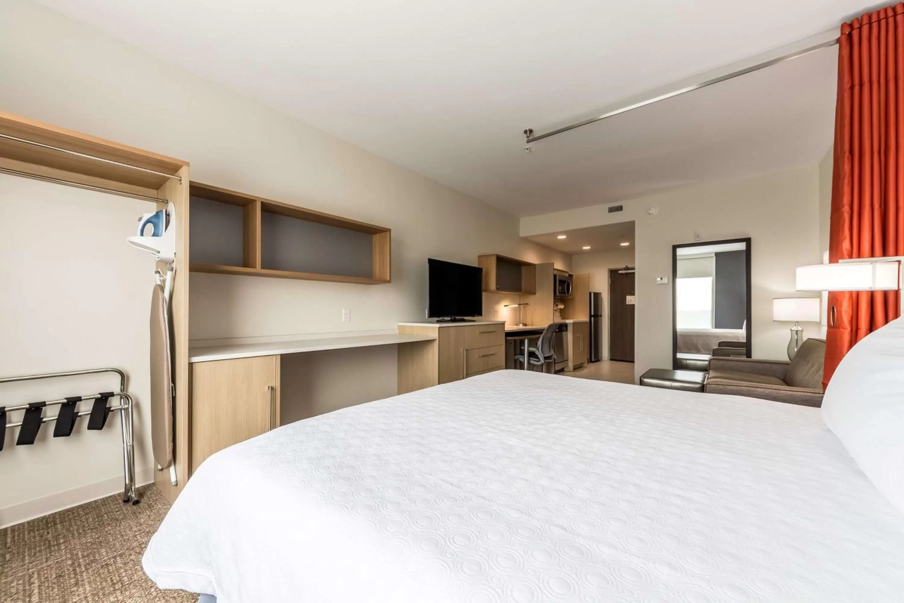 Bedroom, Bed in Home2 Suites By Hilton Fort Worth Northlake