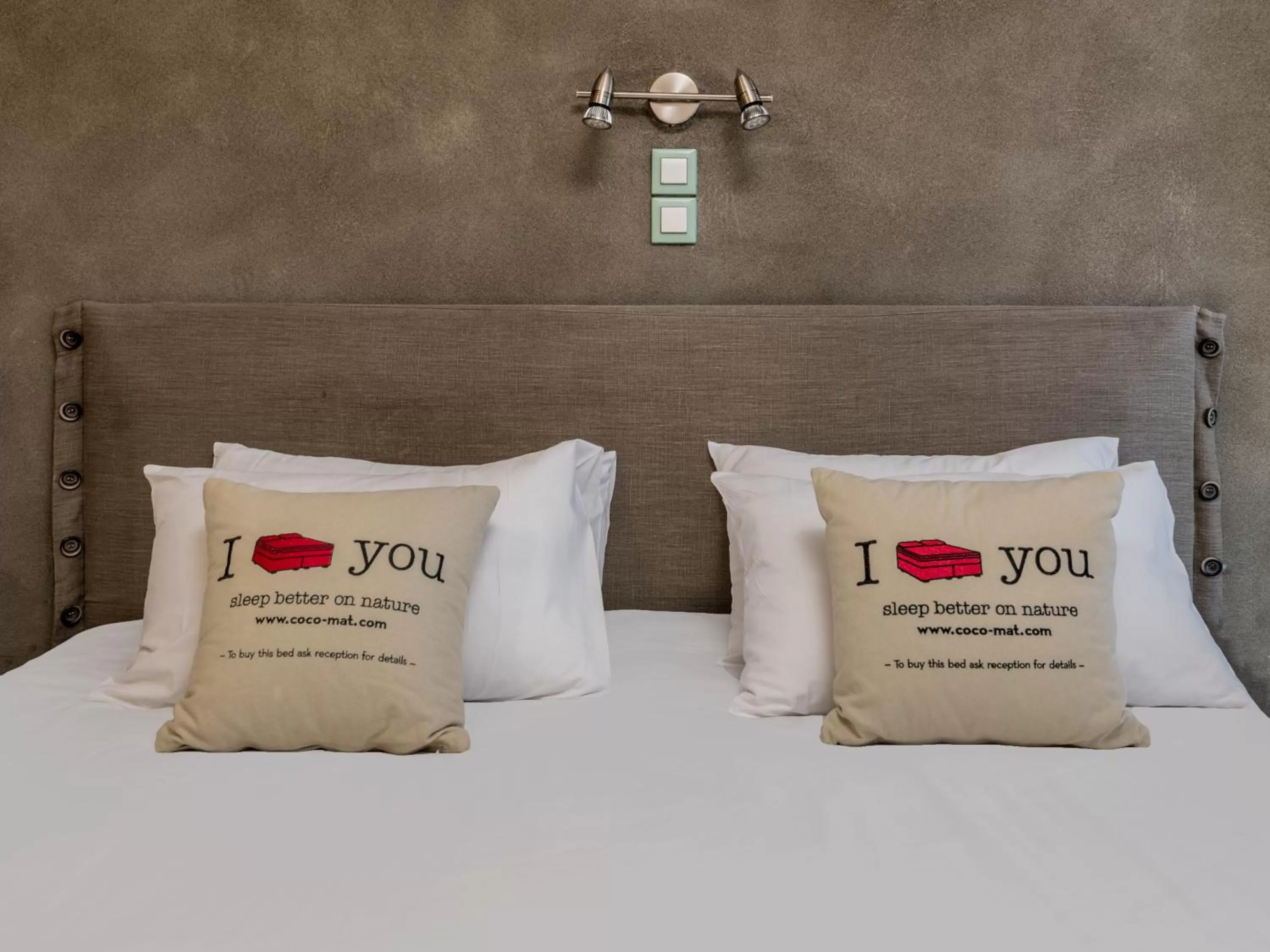 Decorative detail, Bed in Phoenix Hotel