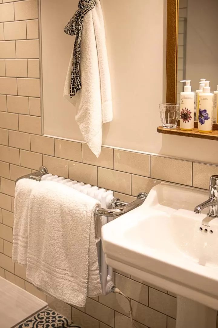 Bathroom in The Filly Inn