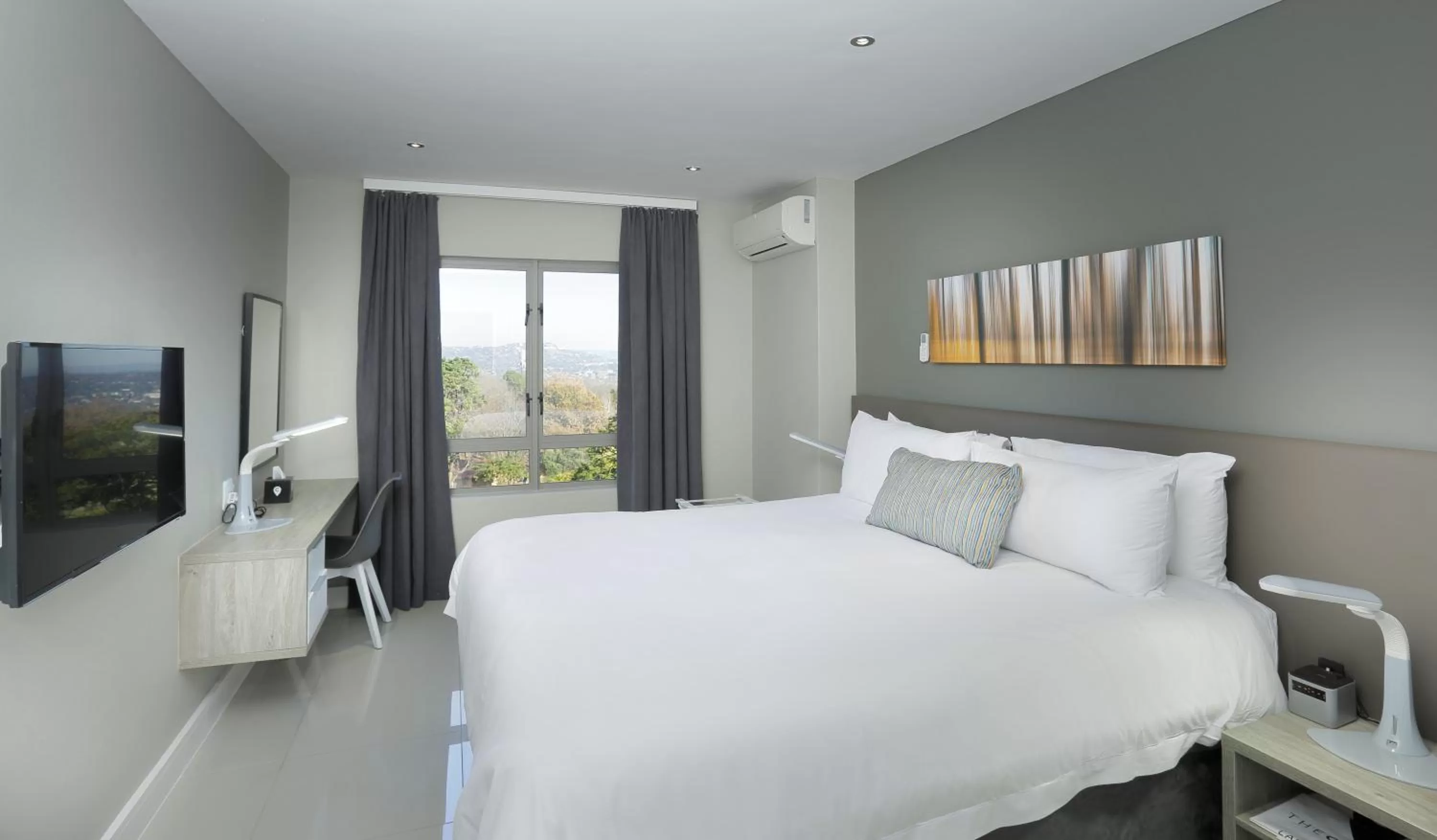 View (from property/room), Bed in The Capital on Bath