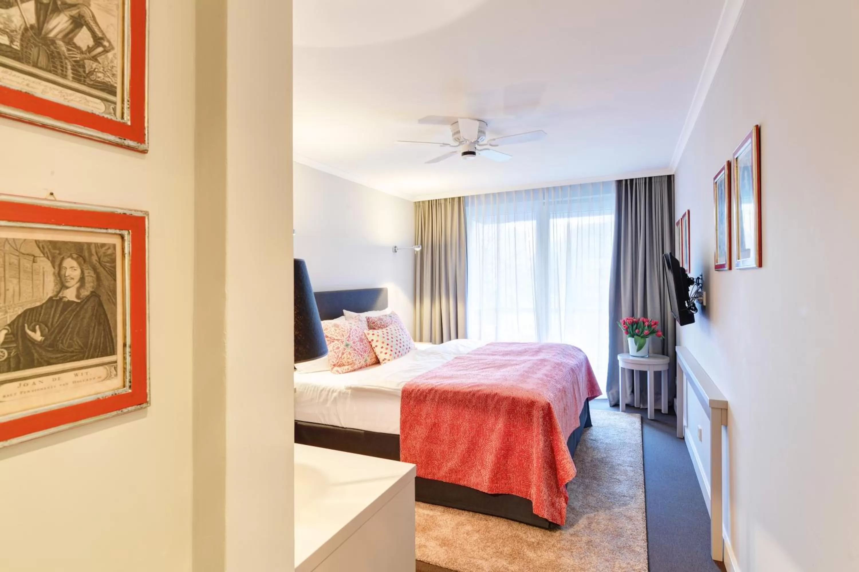 Photo of the whole room, Bed in Hotel Admiral