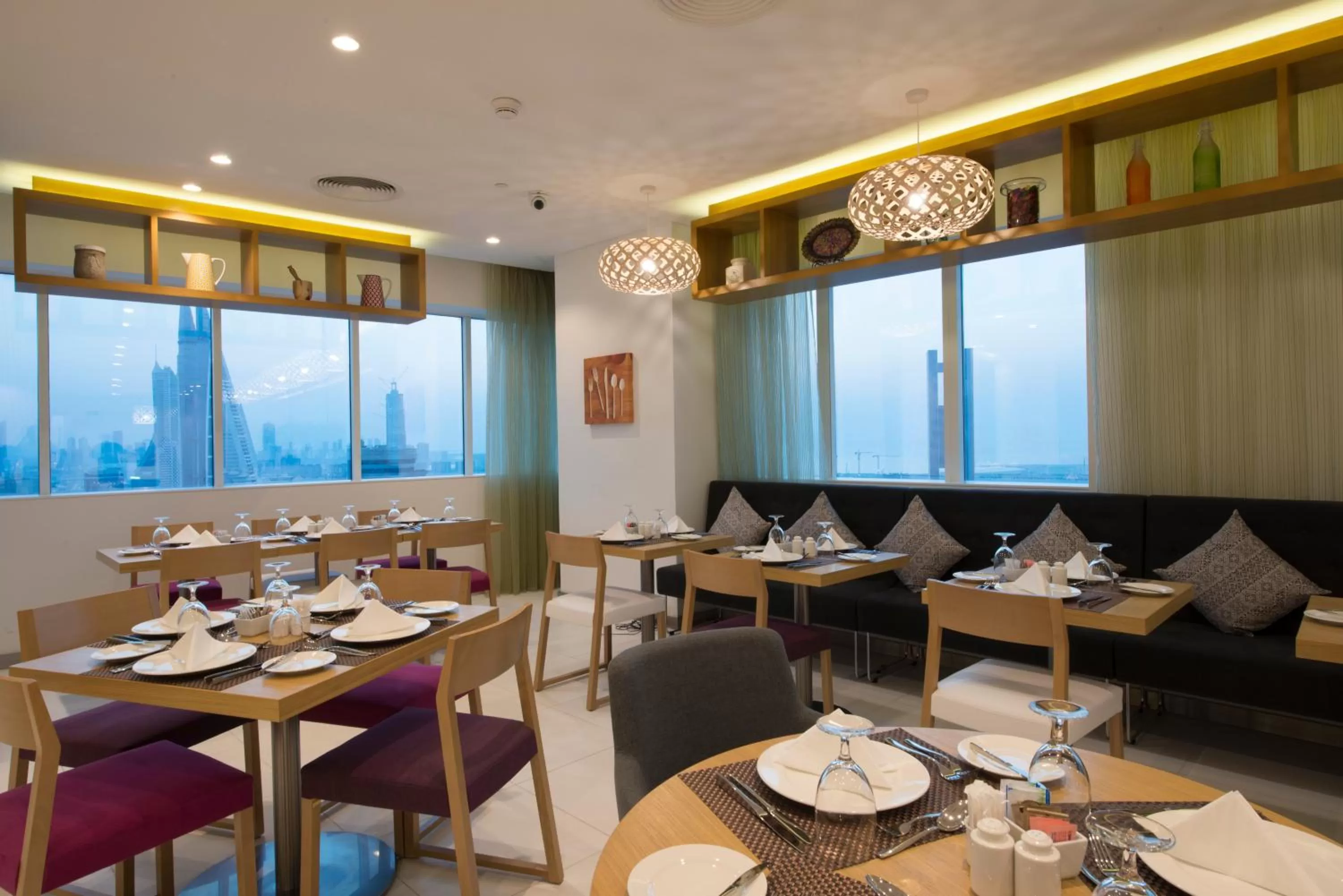 Restaurant/places to eat in ibis Styles Manama Diplomatic Area