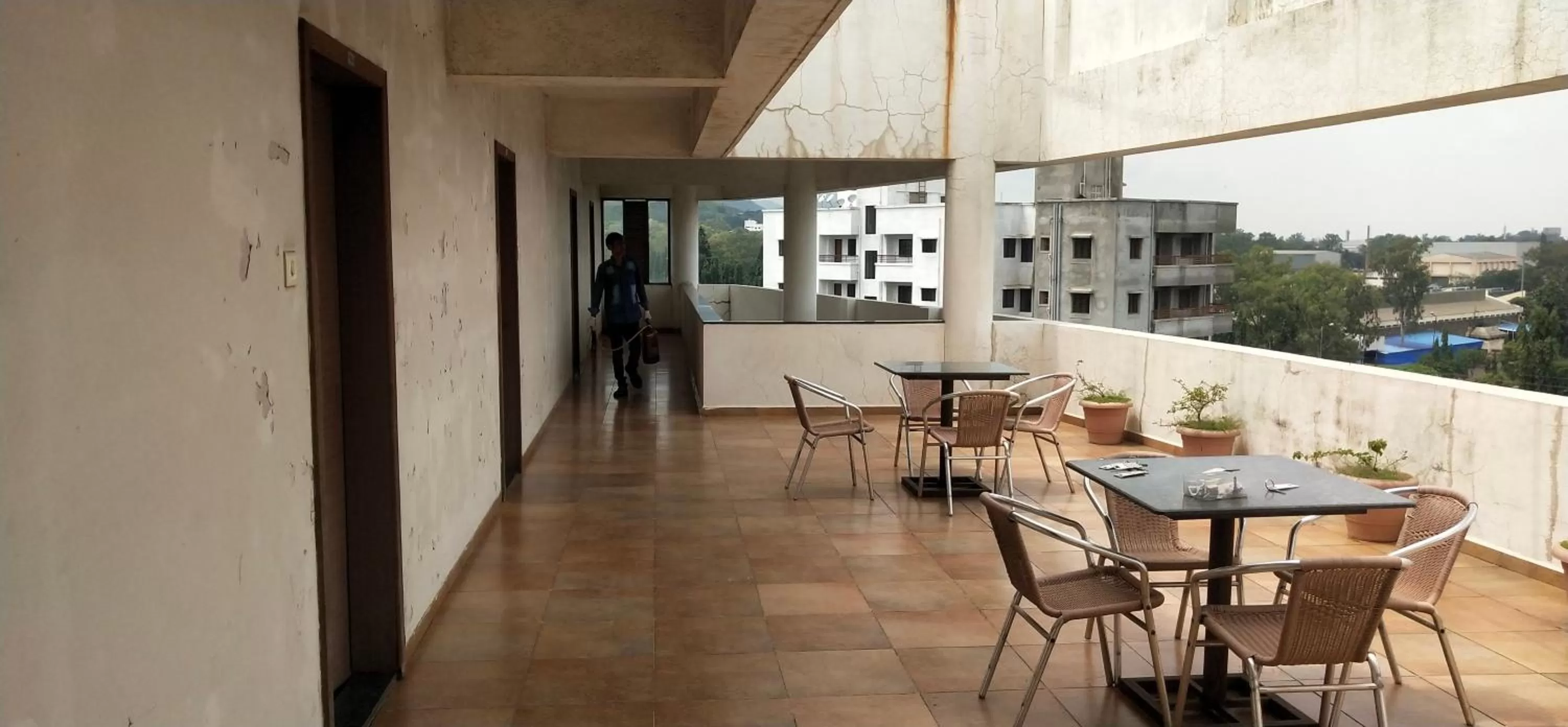 Property building in Hotel Sumanchandra Suites