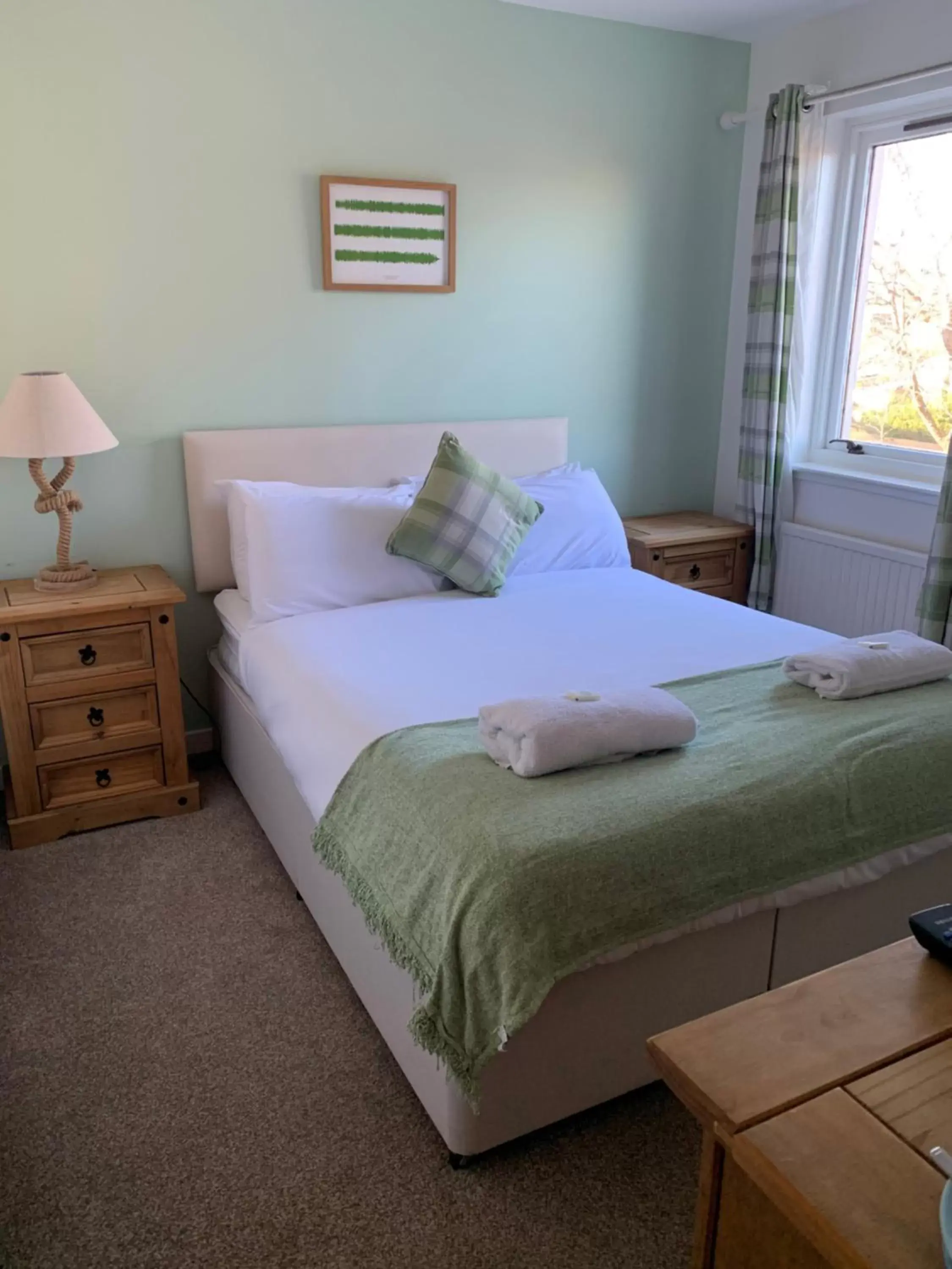 Double Room - single occupancy in The Ship Inn Double Room - single occupancy in The Ship Inn
