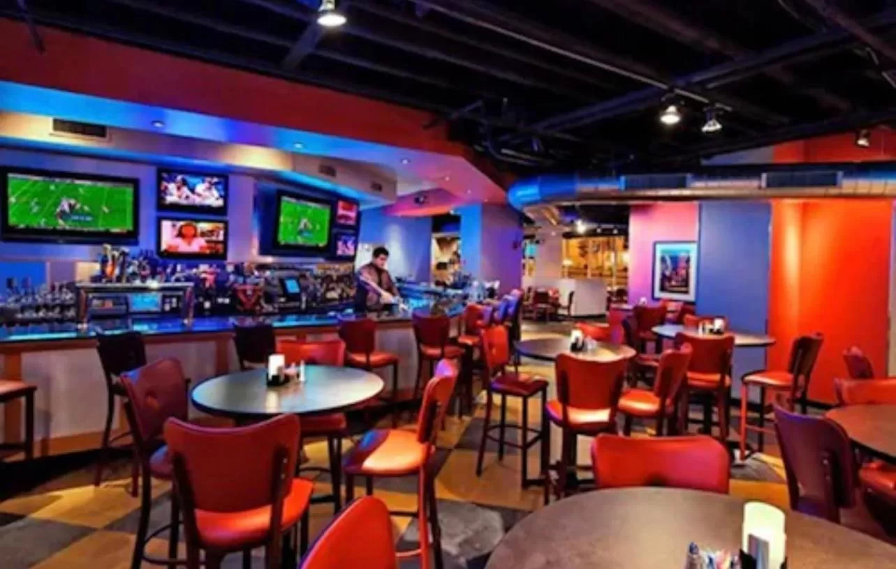 Restaurant/places to eat in Clayton Plaza Hotel & Extended Stay