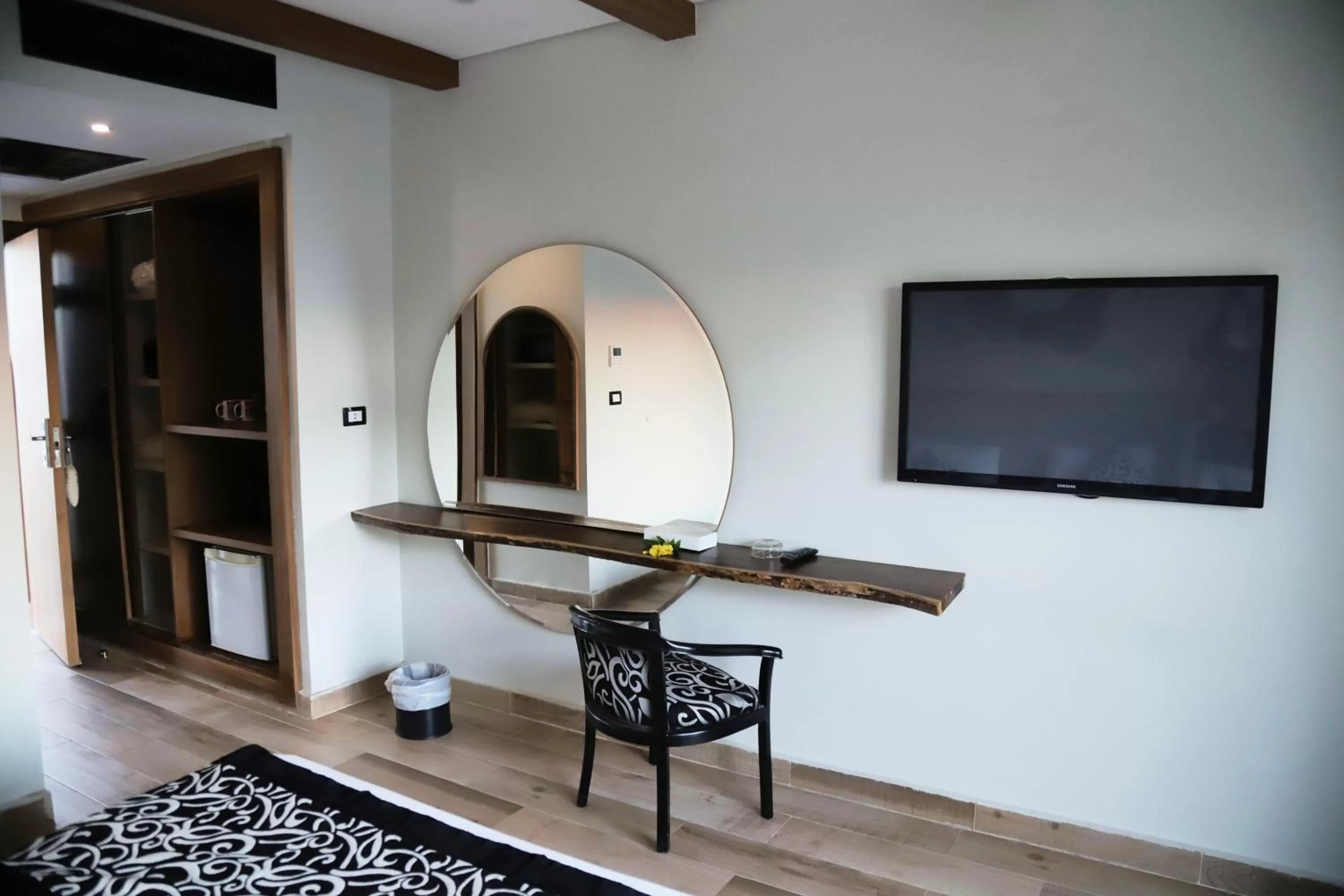 TV and multimedia in Panorama Bungalows Resort El Gouna