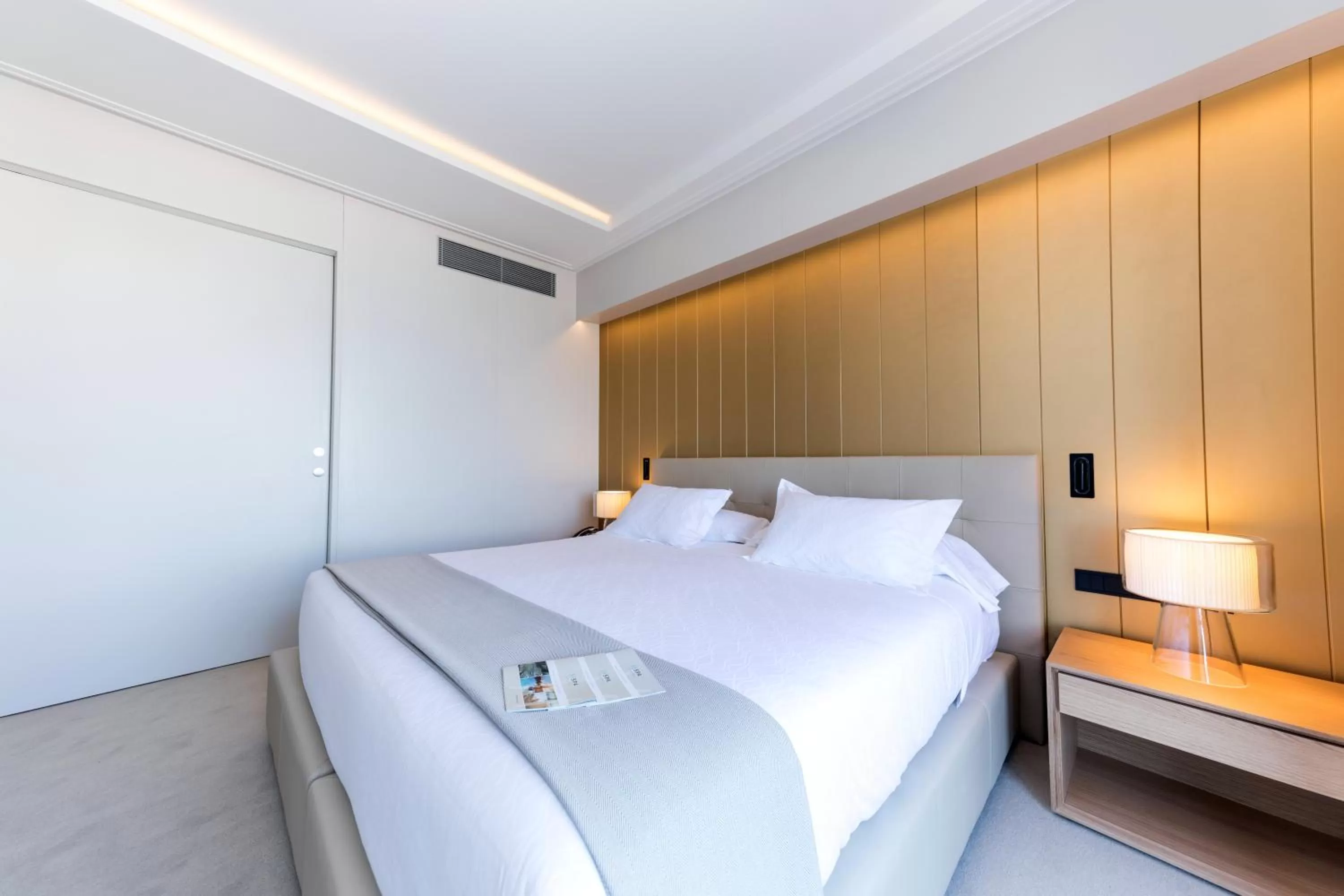 Bedroom, Bed in GPRO Valparaiso Palace & Spa