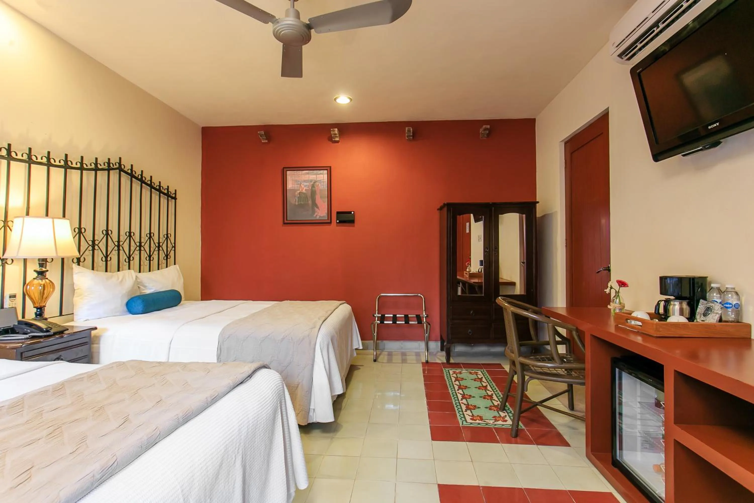 Photo of the whole room, Bed in Art 57 Hotel - Adults Only