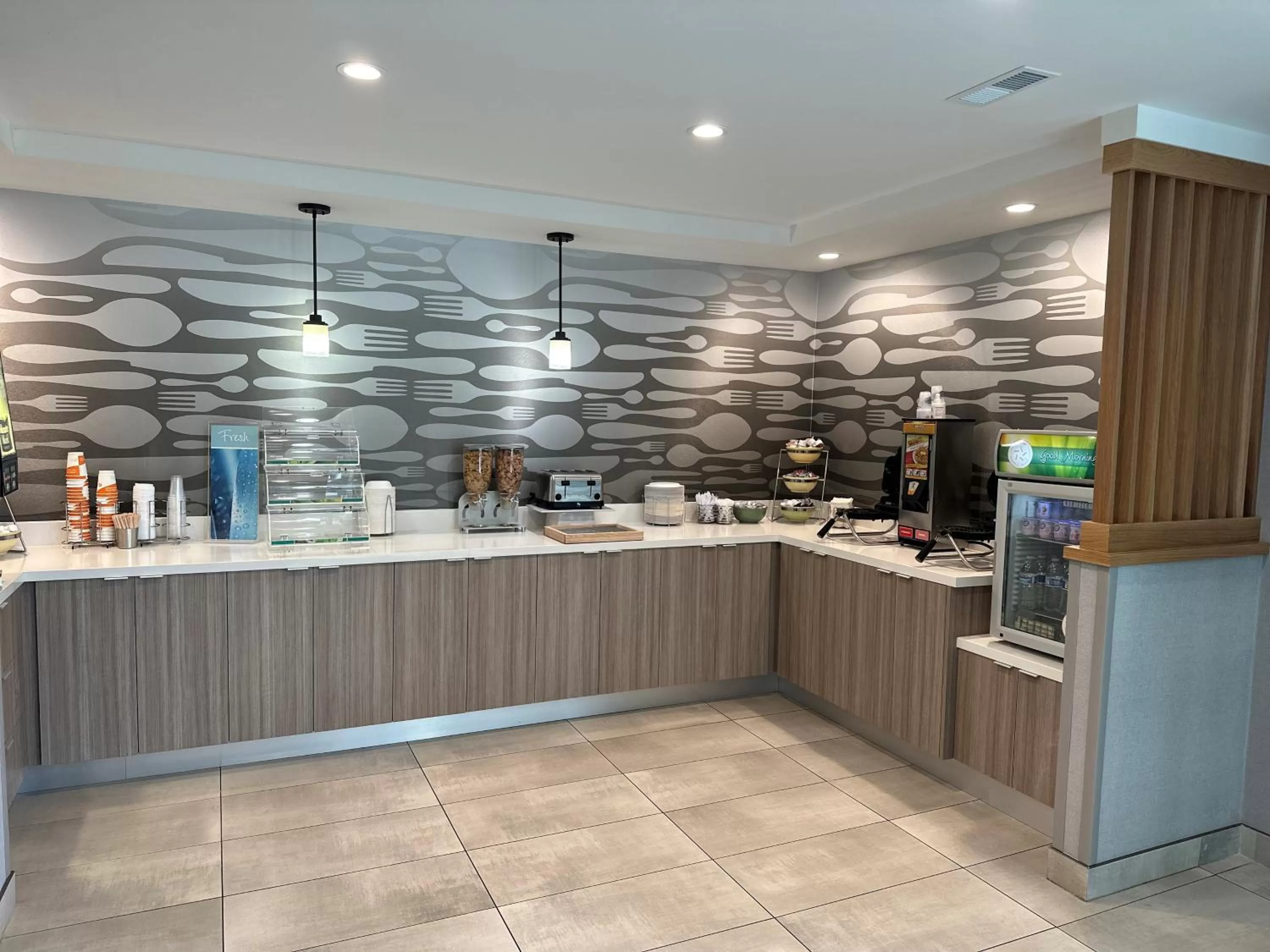 Breakfast in Quality Inn Near Chico State