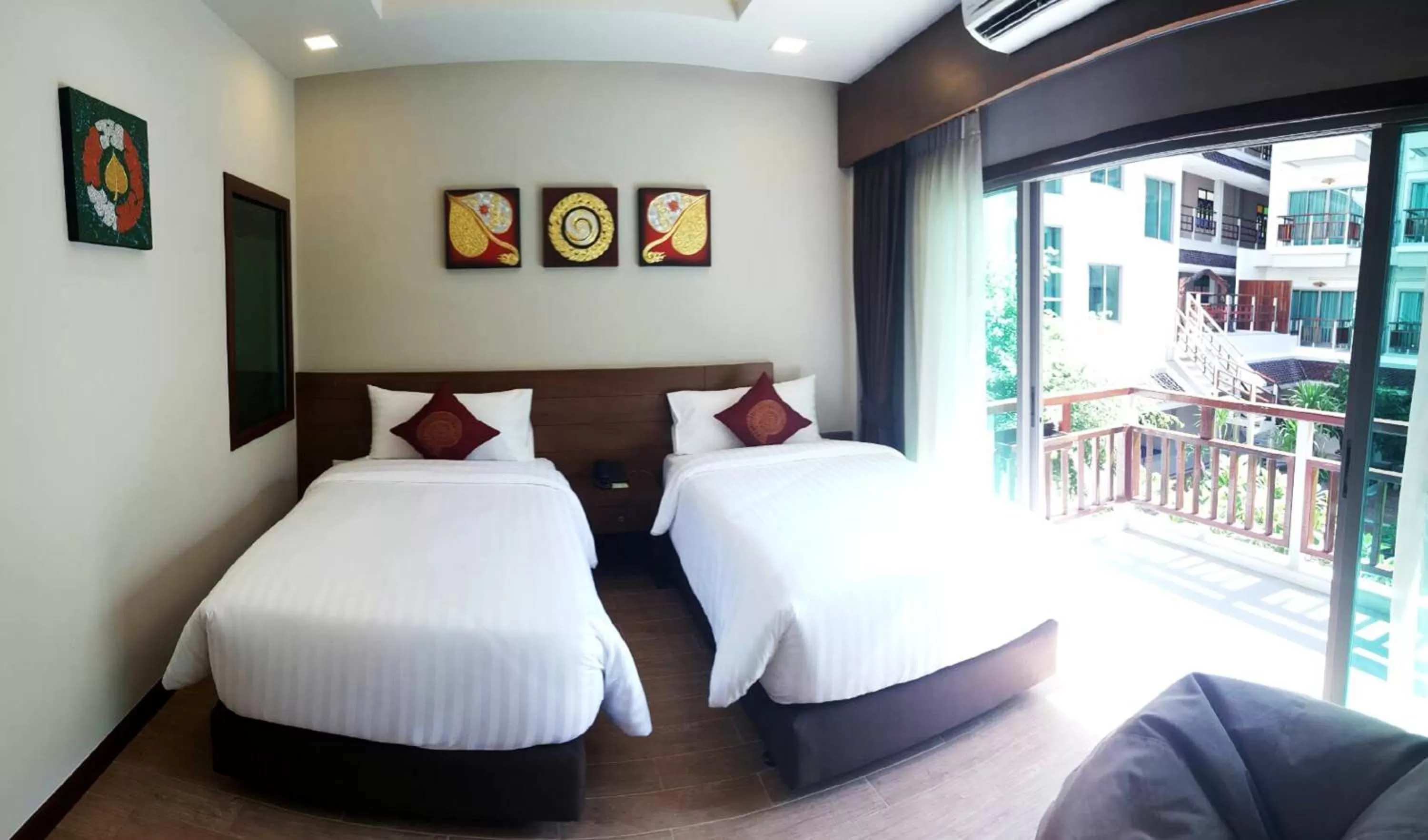 Balcony/Terrace, Bed in The Agate Pattaya Boutique Resort