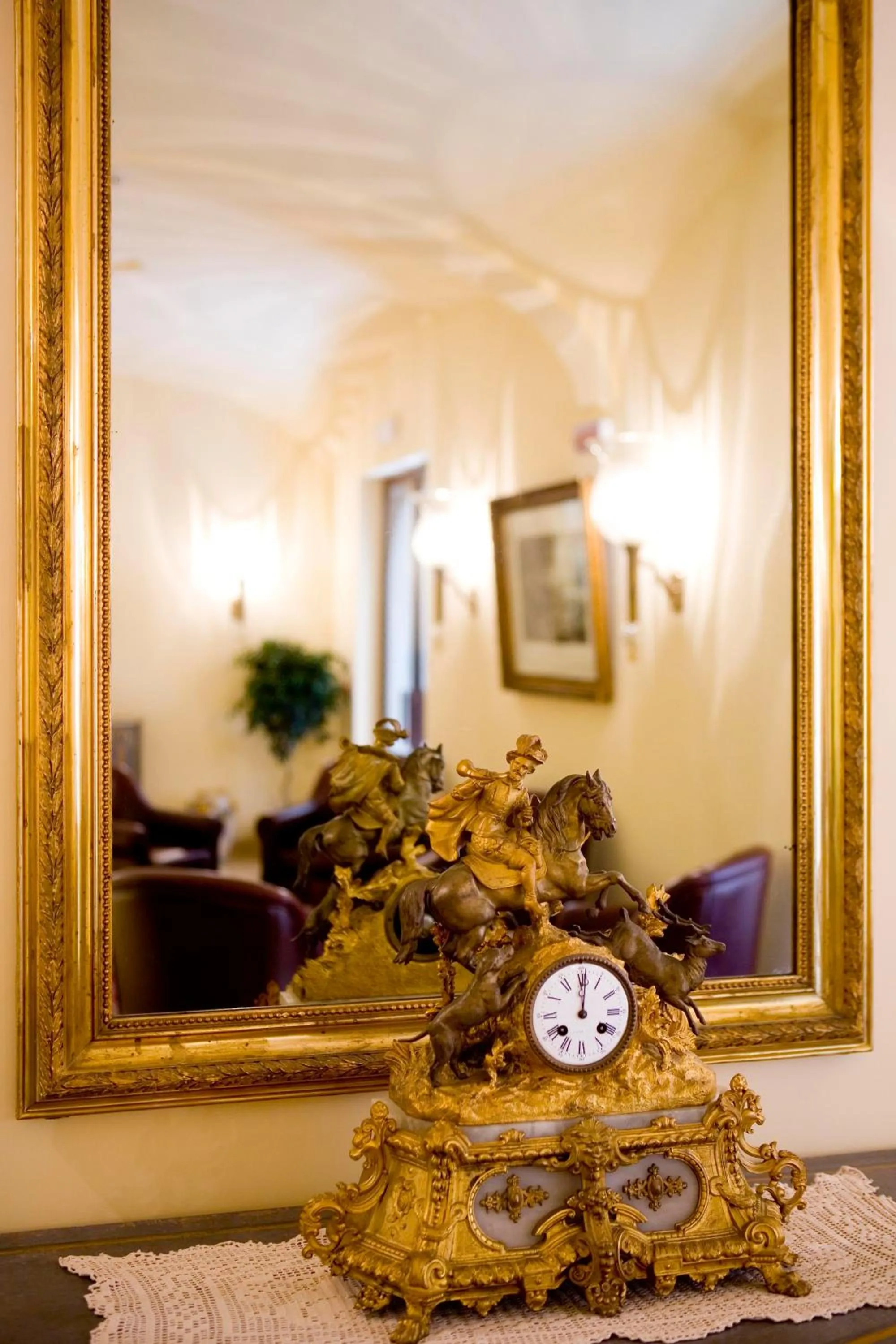 Decorative detail in Hotel Palazzo Guardati