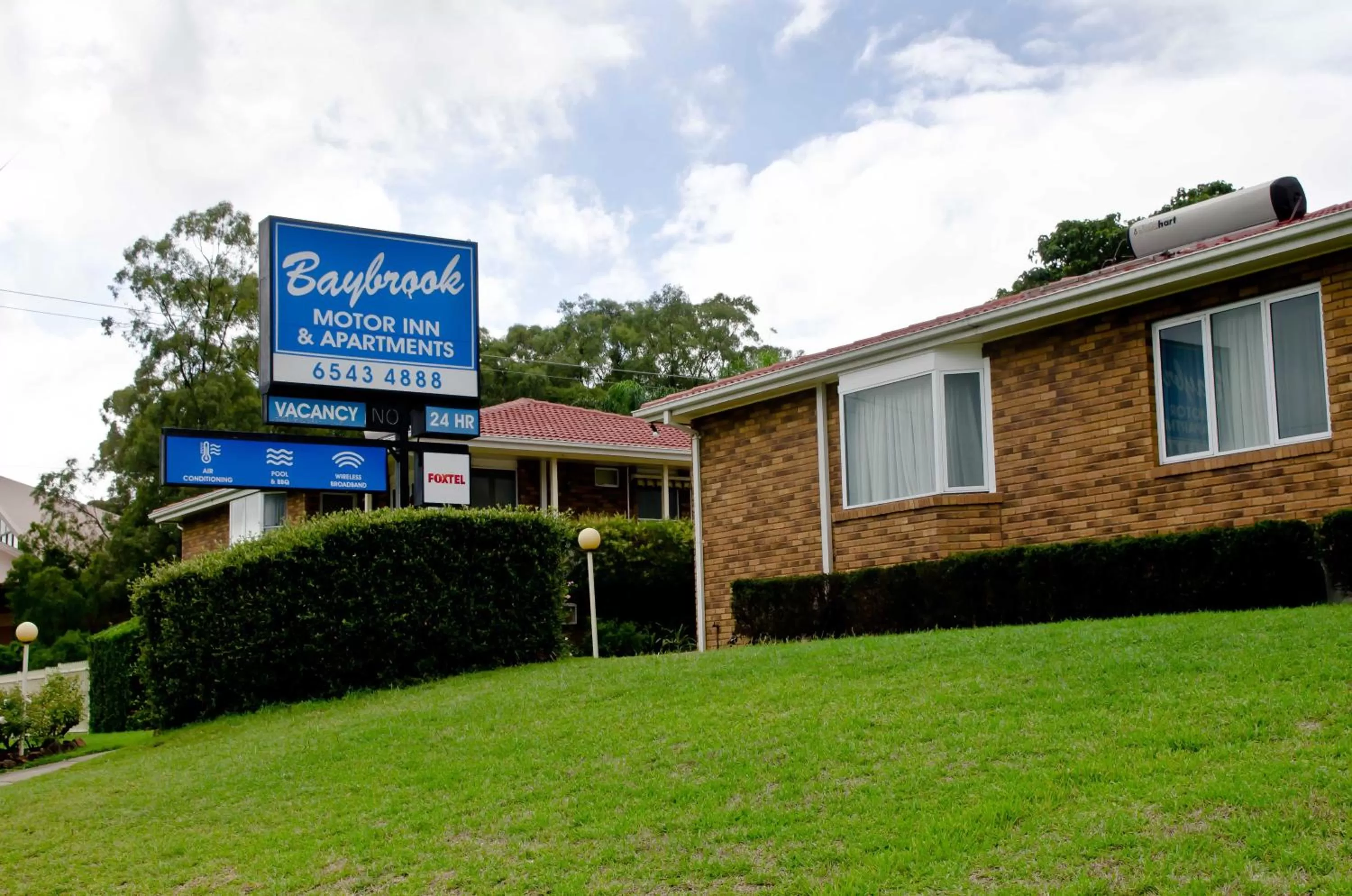 Street view in Baybrook Motor Inn