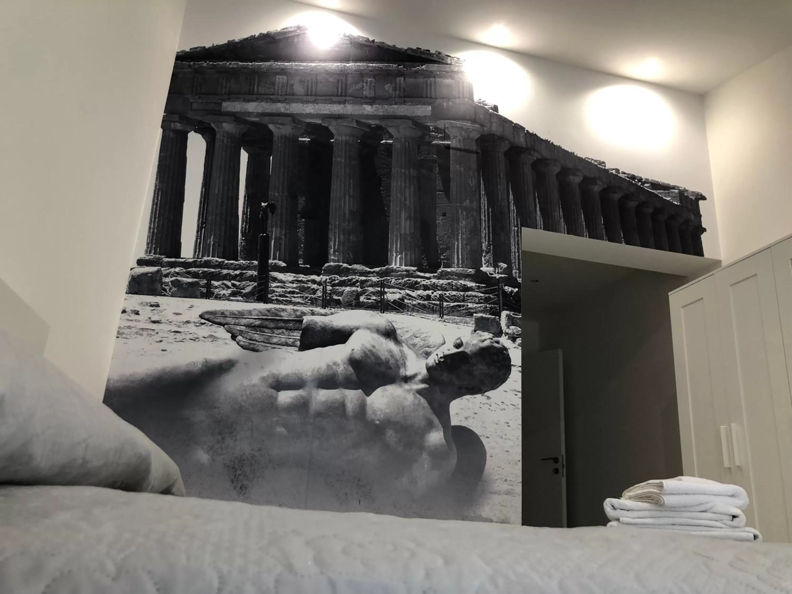 Bed in Amantea Monument