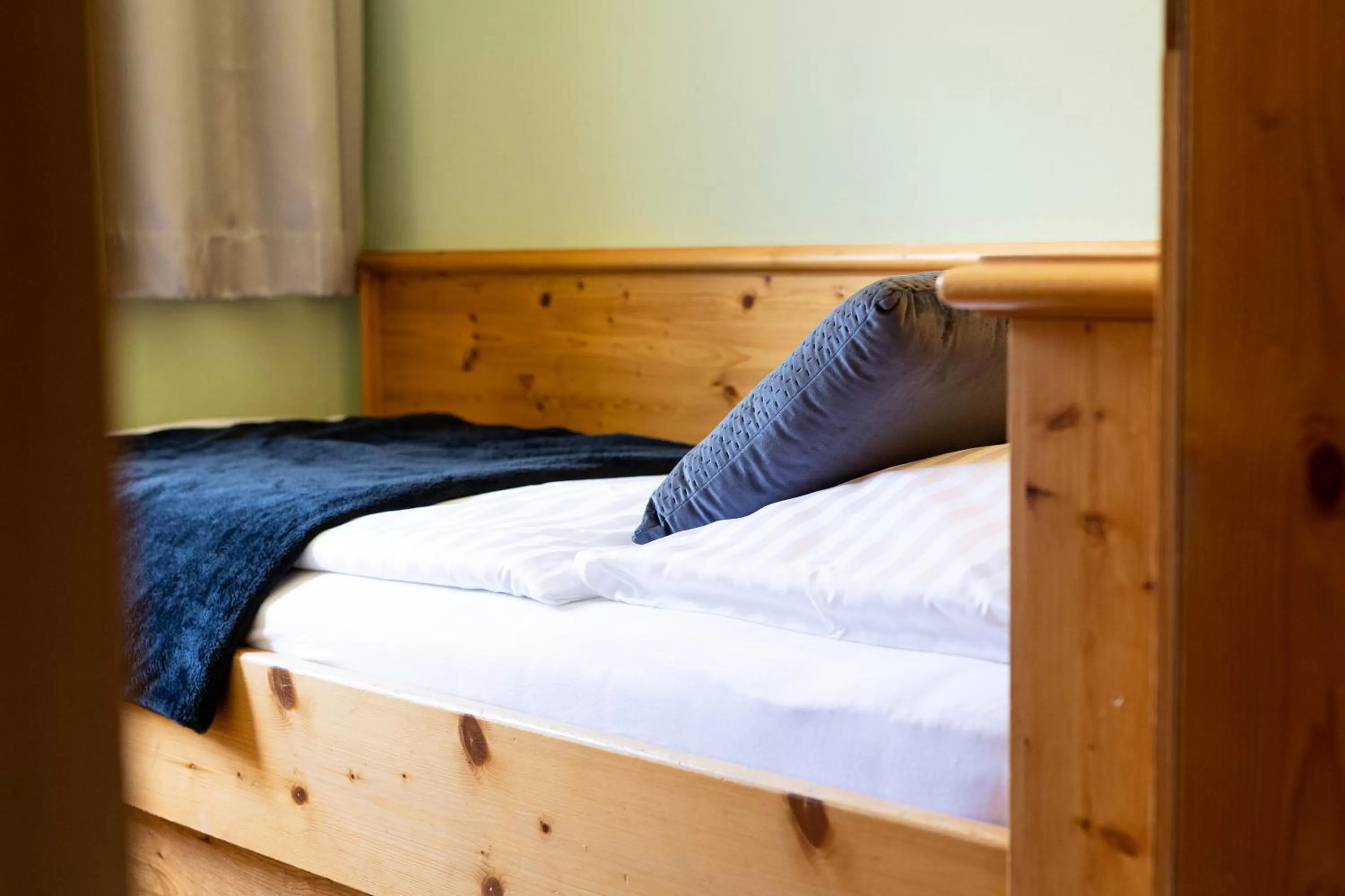 Bed in Wellness Aparthotel "Lechlife" incl Pool - 400m zum LIFT