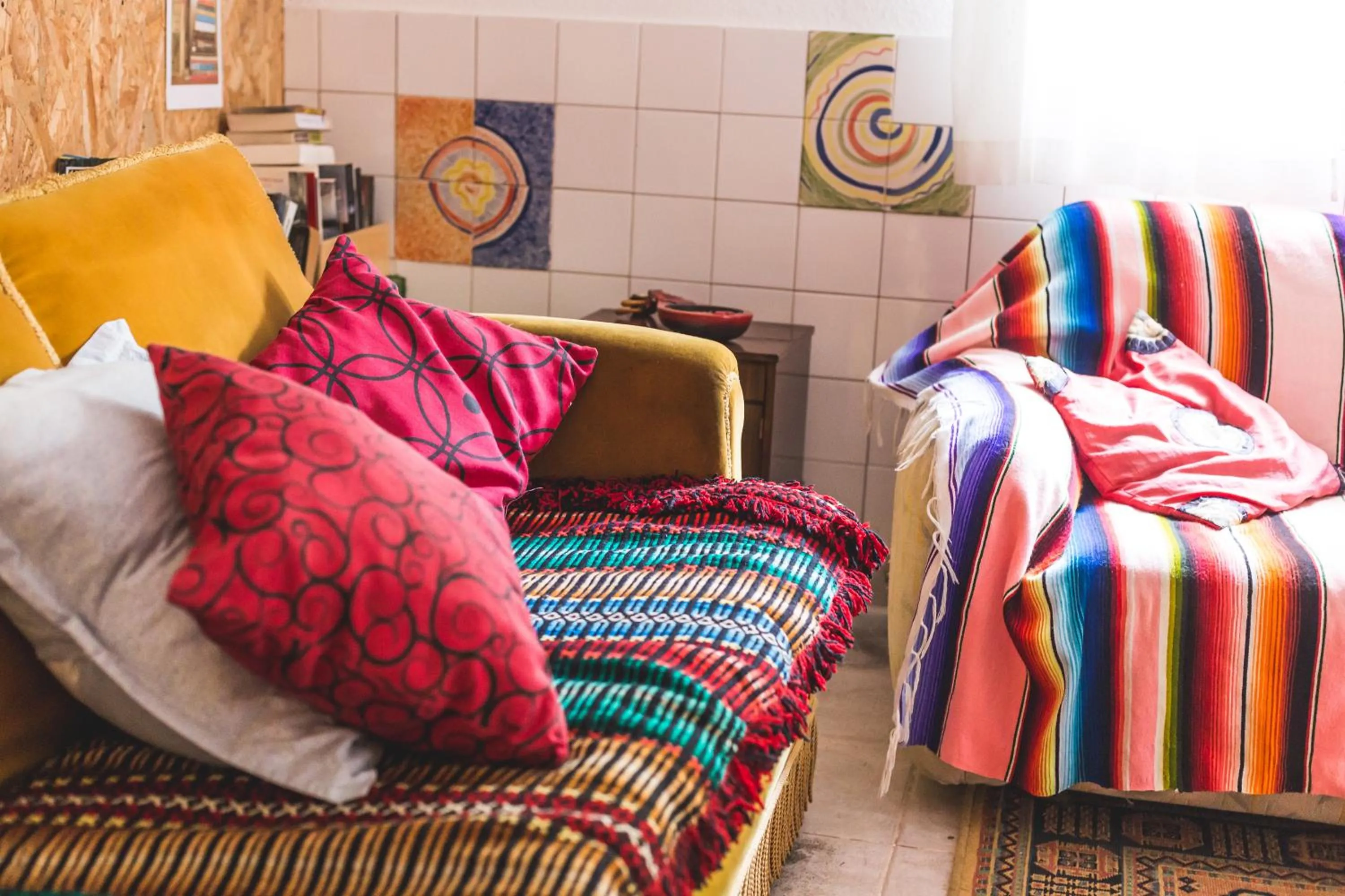 Living room, Bed in Ericeira Chill Hill Hostel & Private Rooms