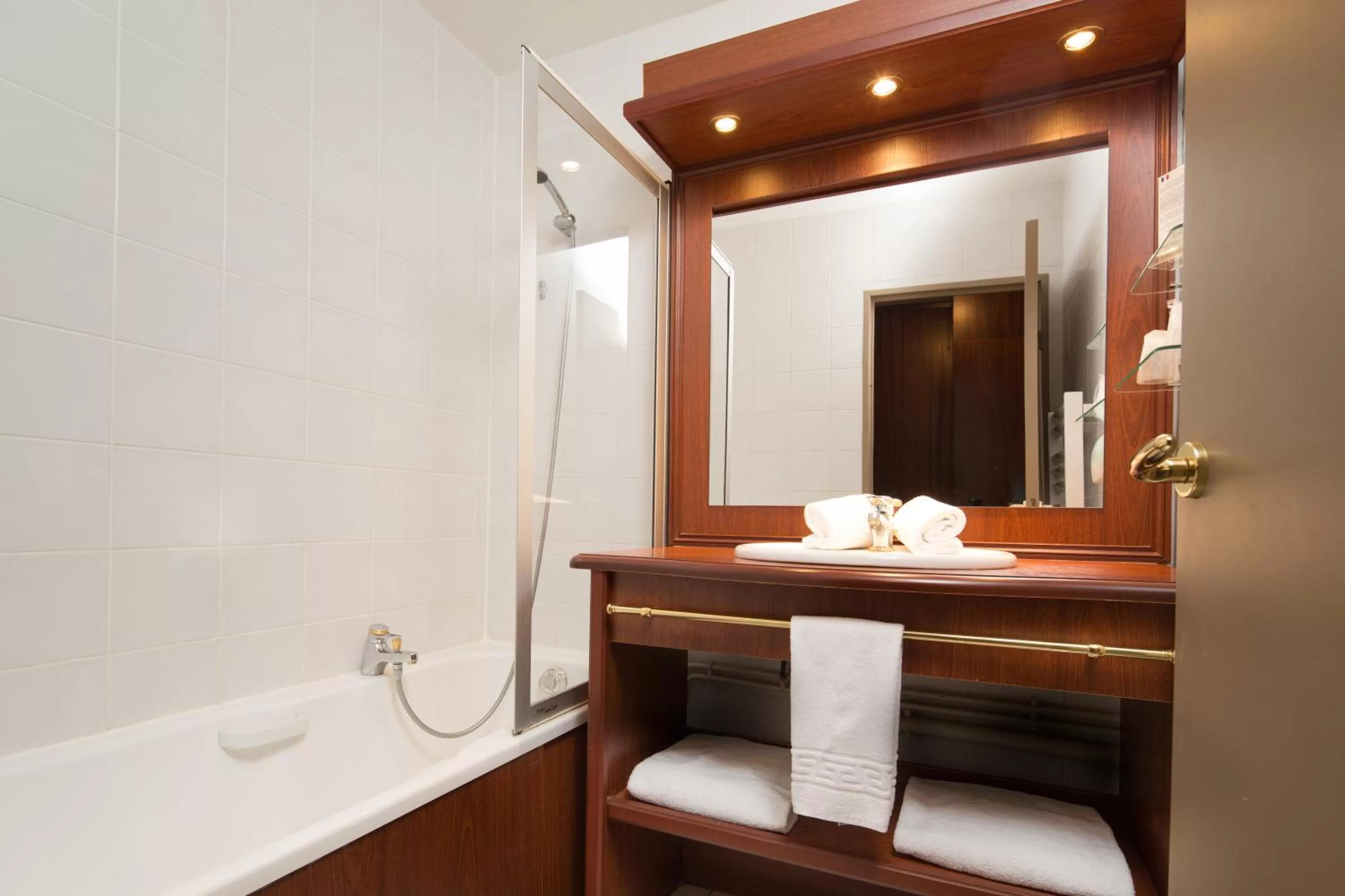 Shower in Hotel Ker Juliette