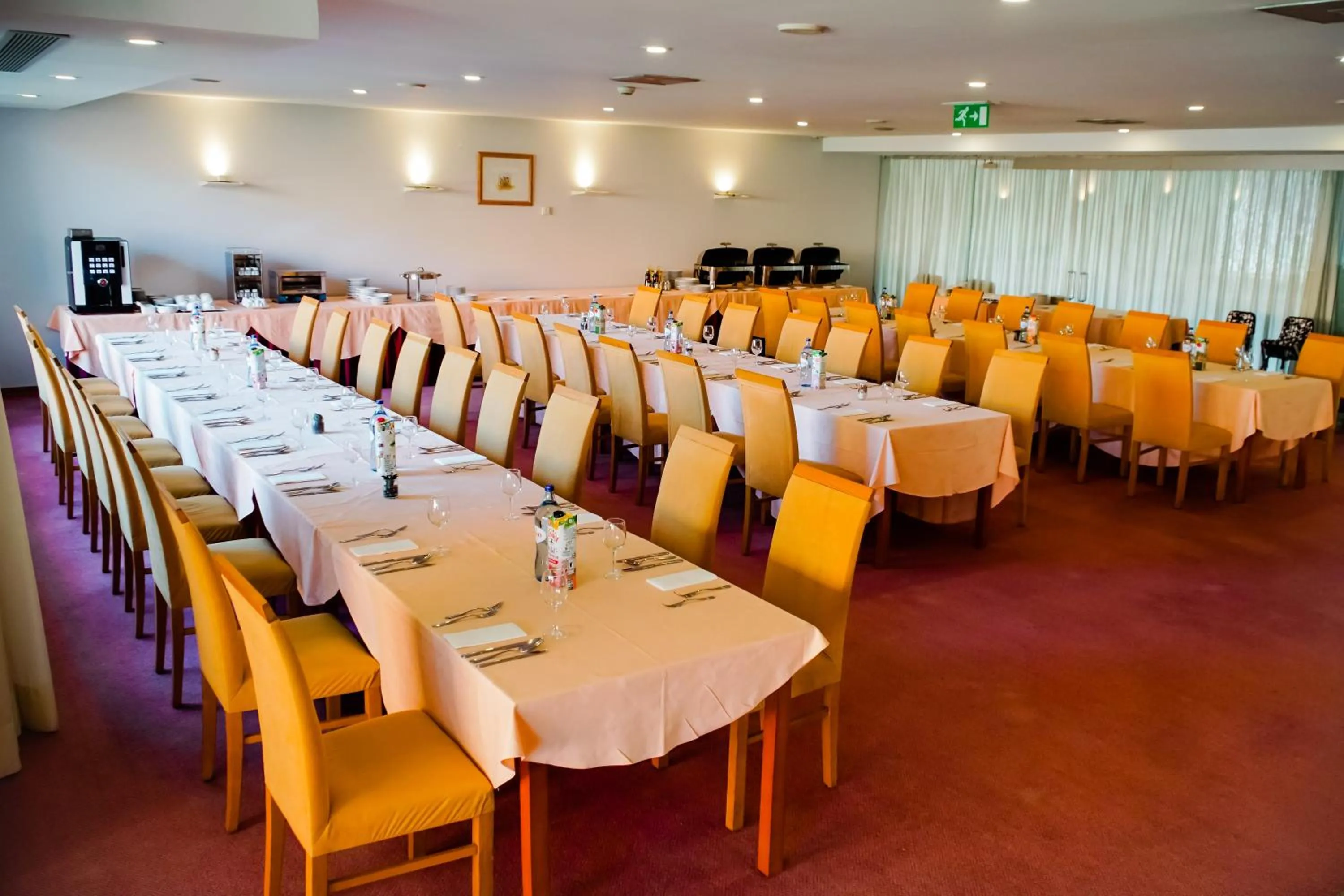 Restaurant/places to eat in Hotel Premium Porto Maia