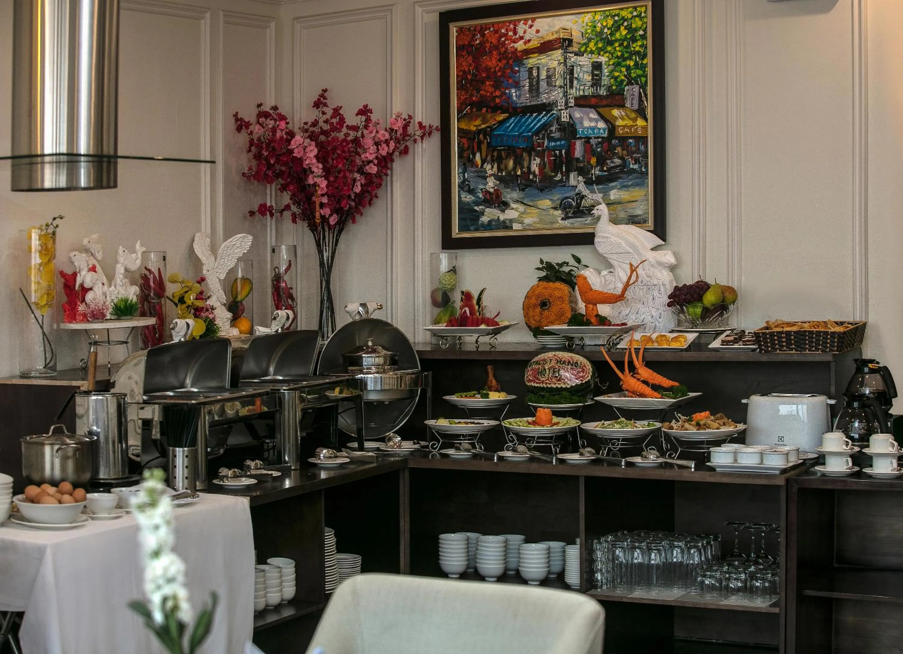 Restaurant/places to eat in Royal St Hanoi Hotel