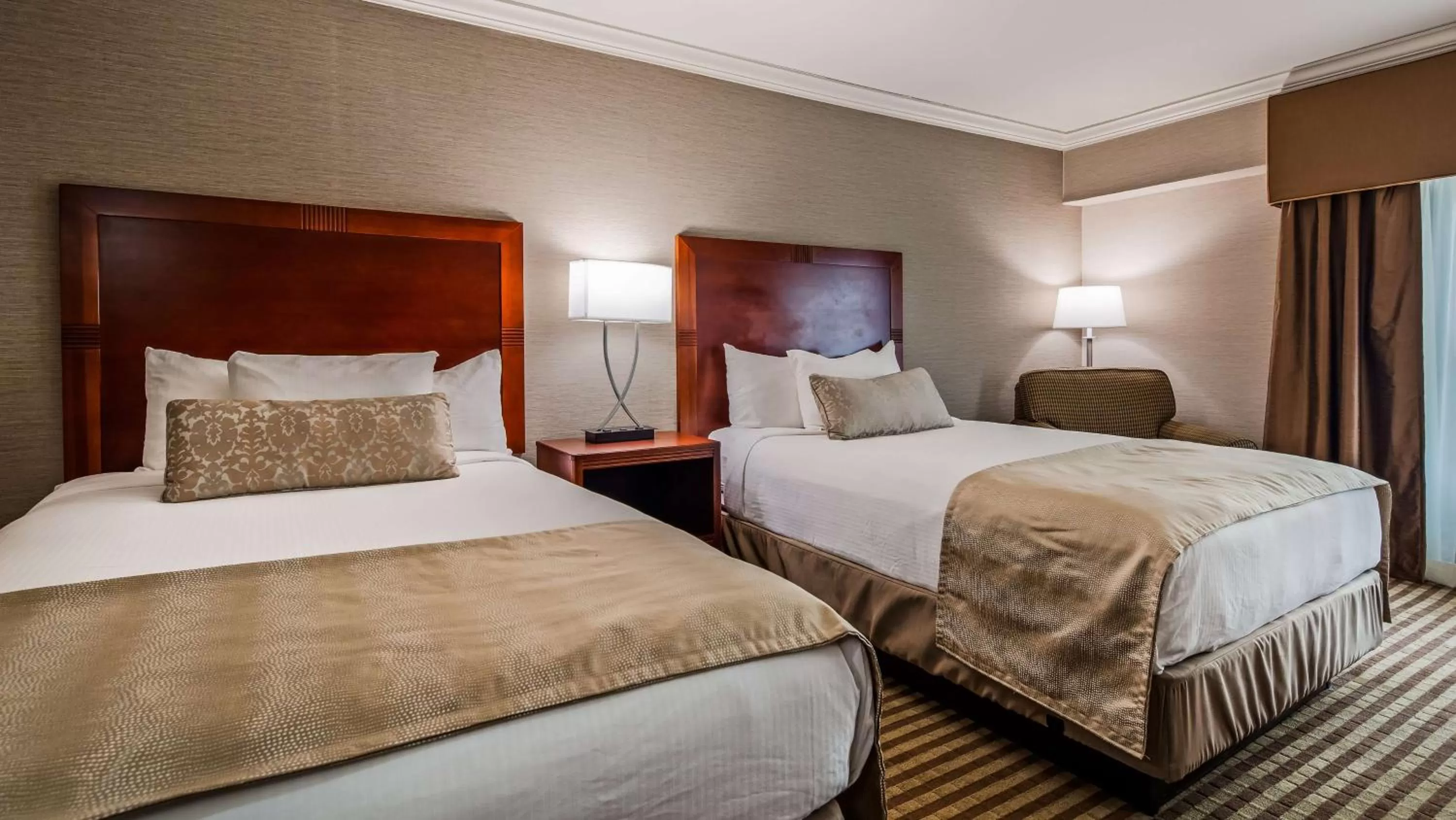 Photo of the whole room, Bed in Inn at Mendehall