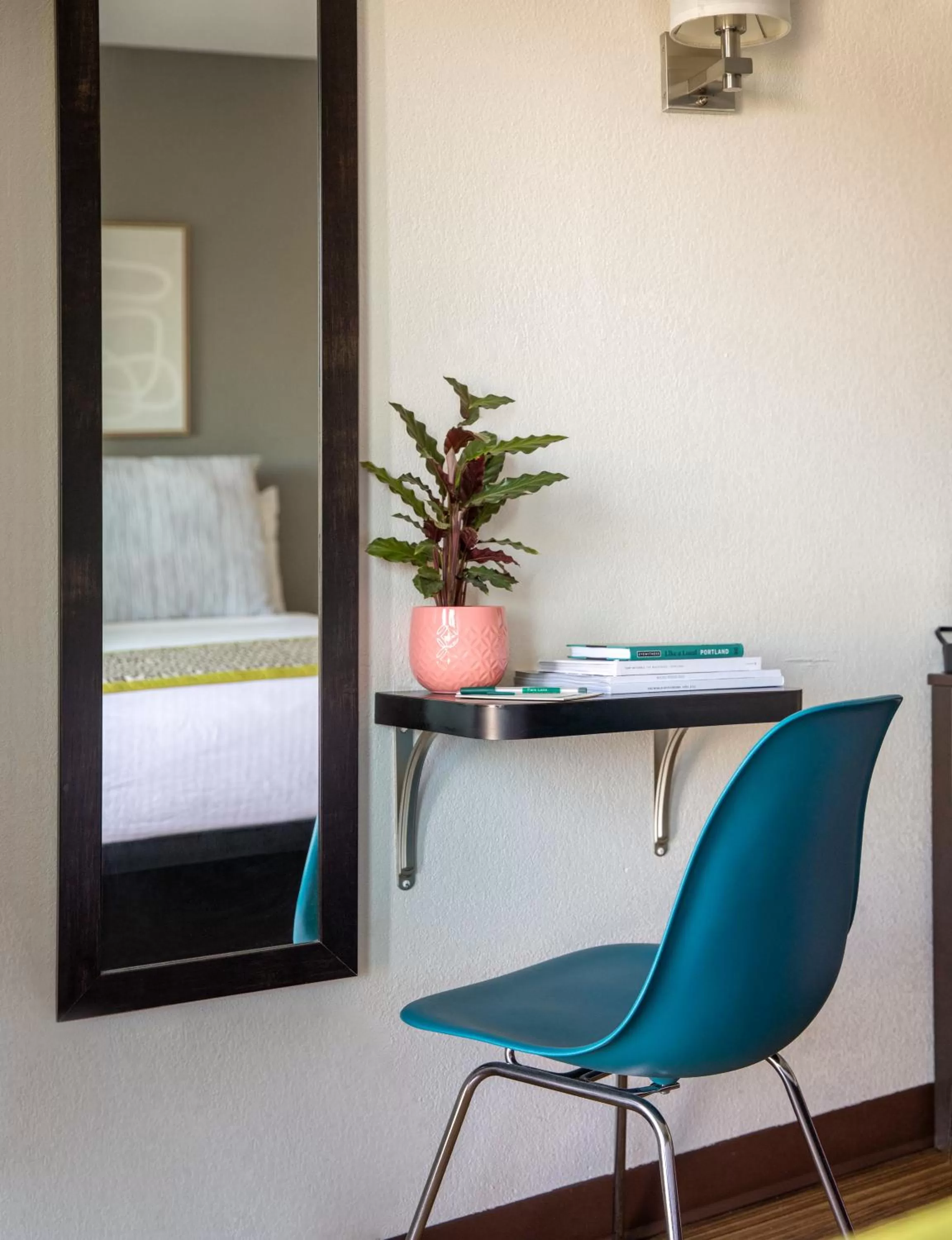Bedroom in Park Lane Suites & Inn