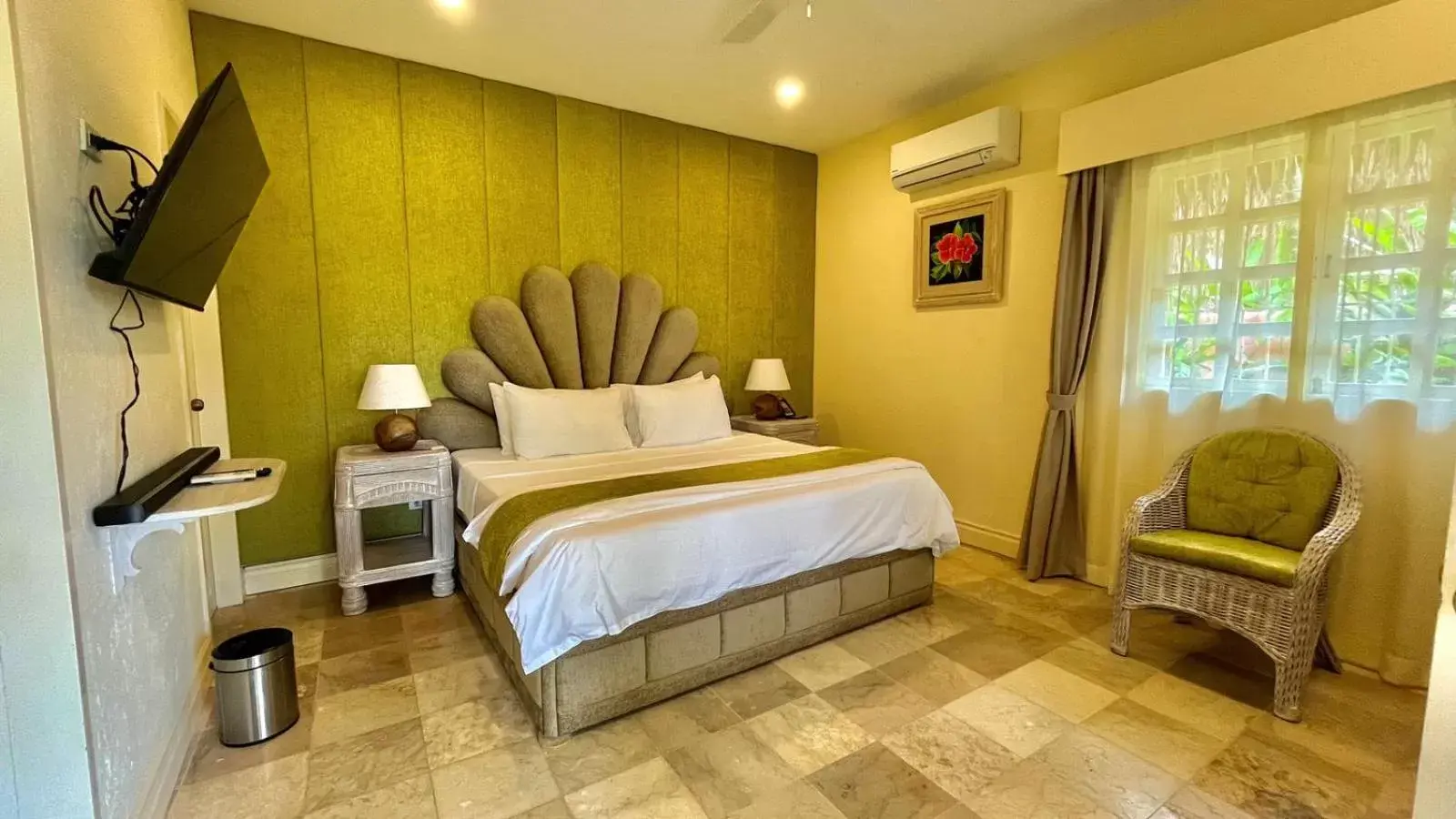 Family Room with Sea View in Coco Grove Beach Resort, Siquijor Island Family Room with Sea View in Coco Grove Beach Resort, Siquijor Island