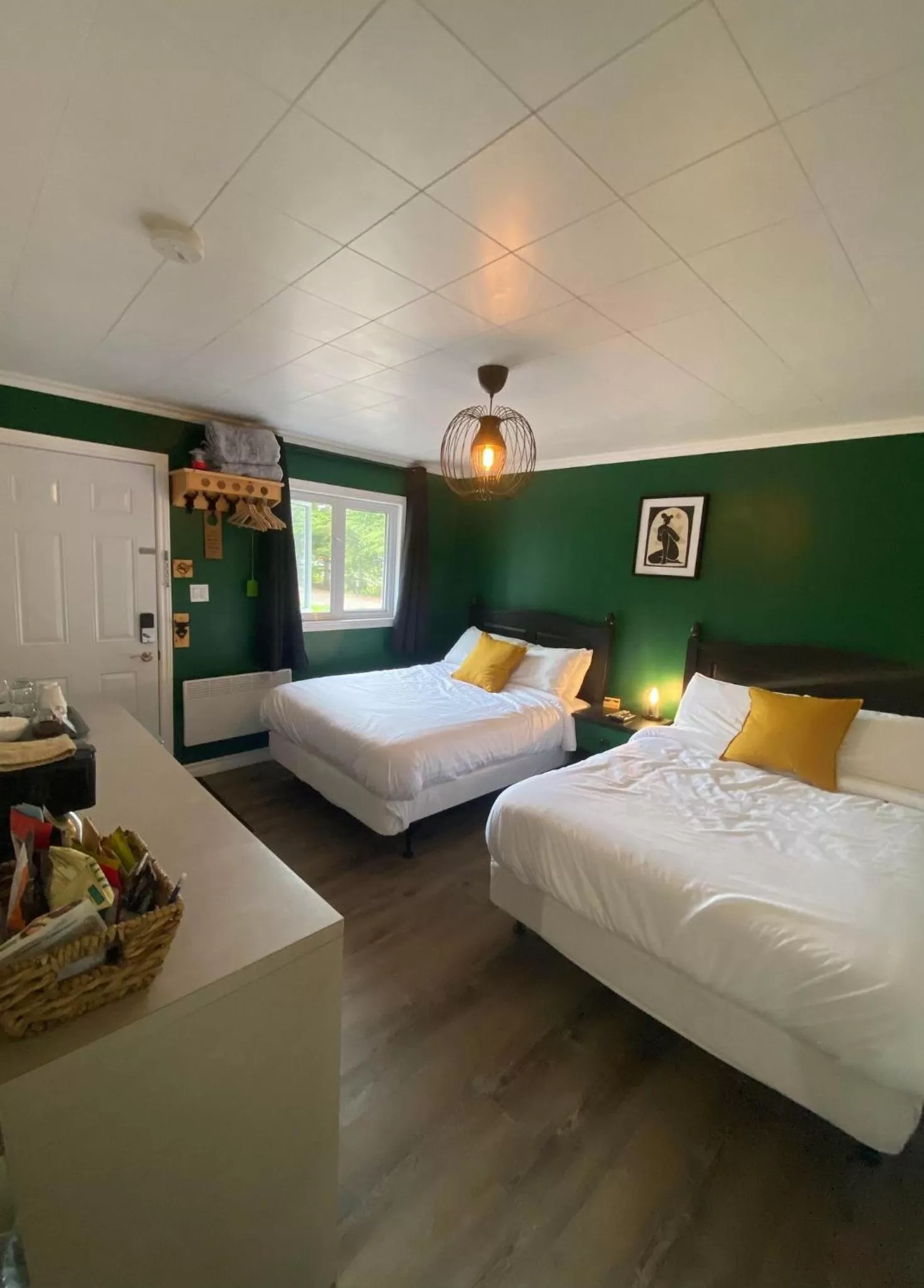 Bed in Motel Abricafé