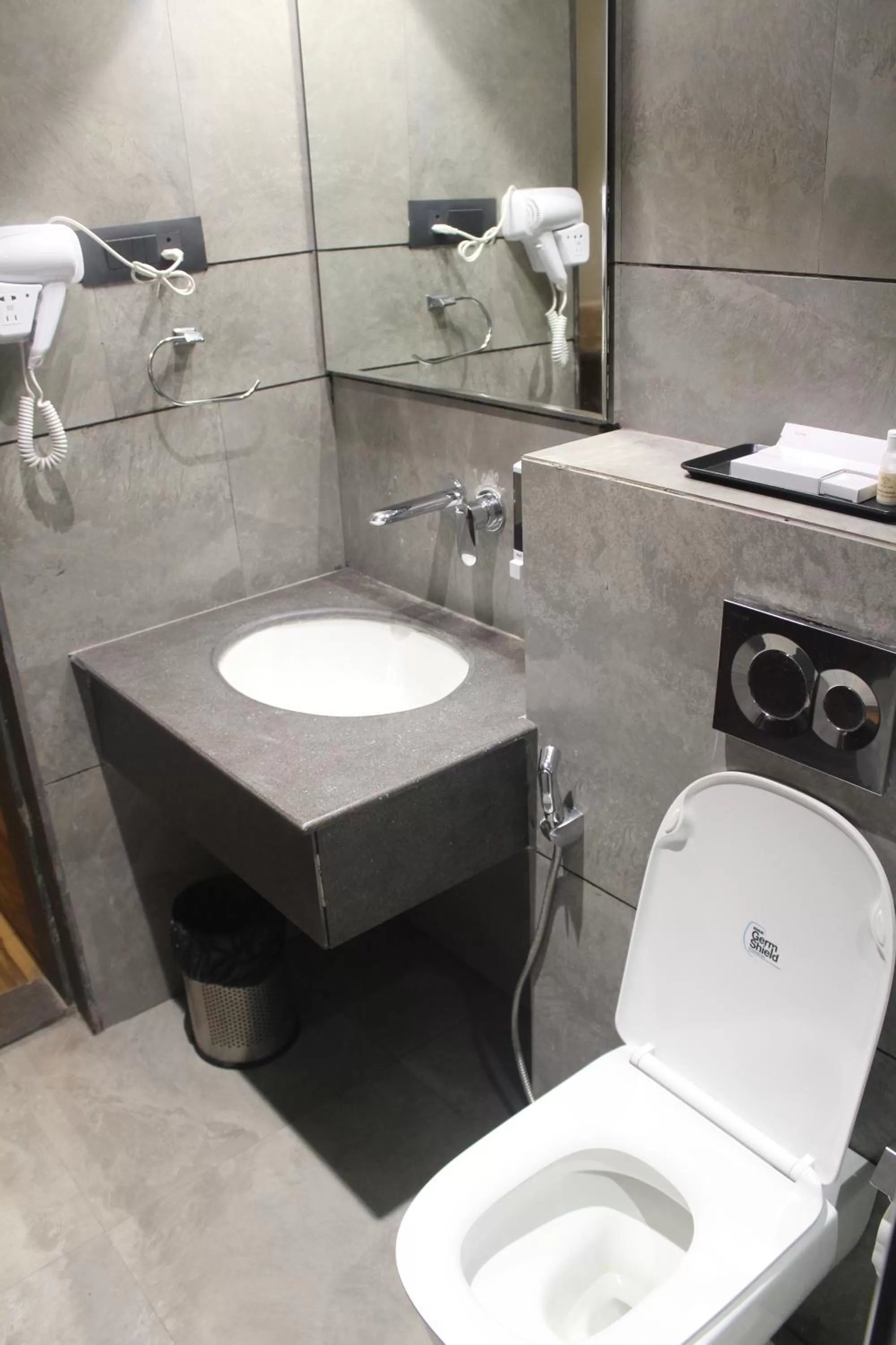 Bathroom in Hotel Rudra Royals