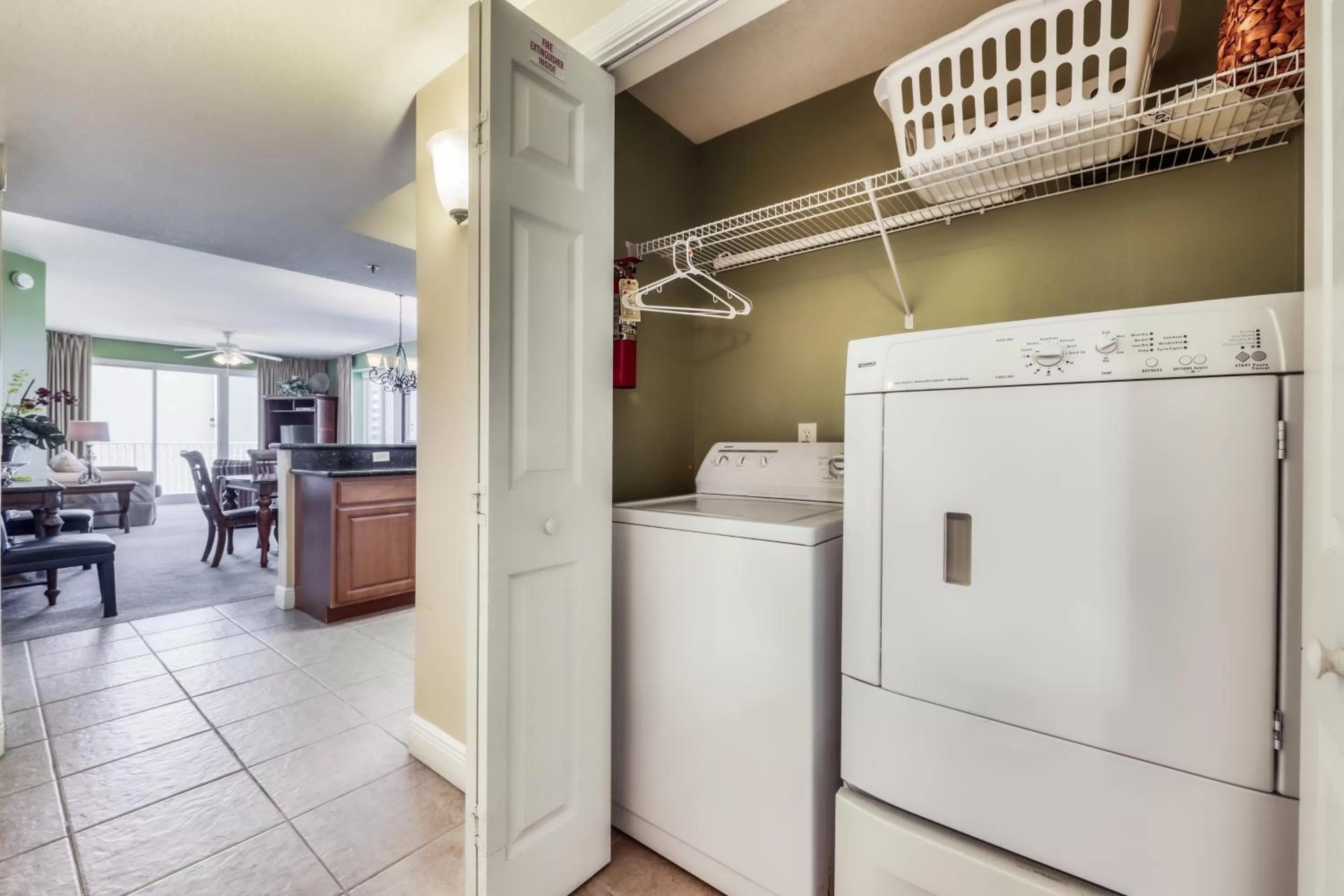 Kitchen/Kitchenette in Ariel Dunes I 0710
