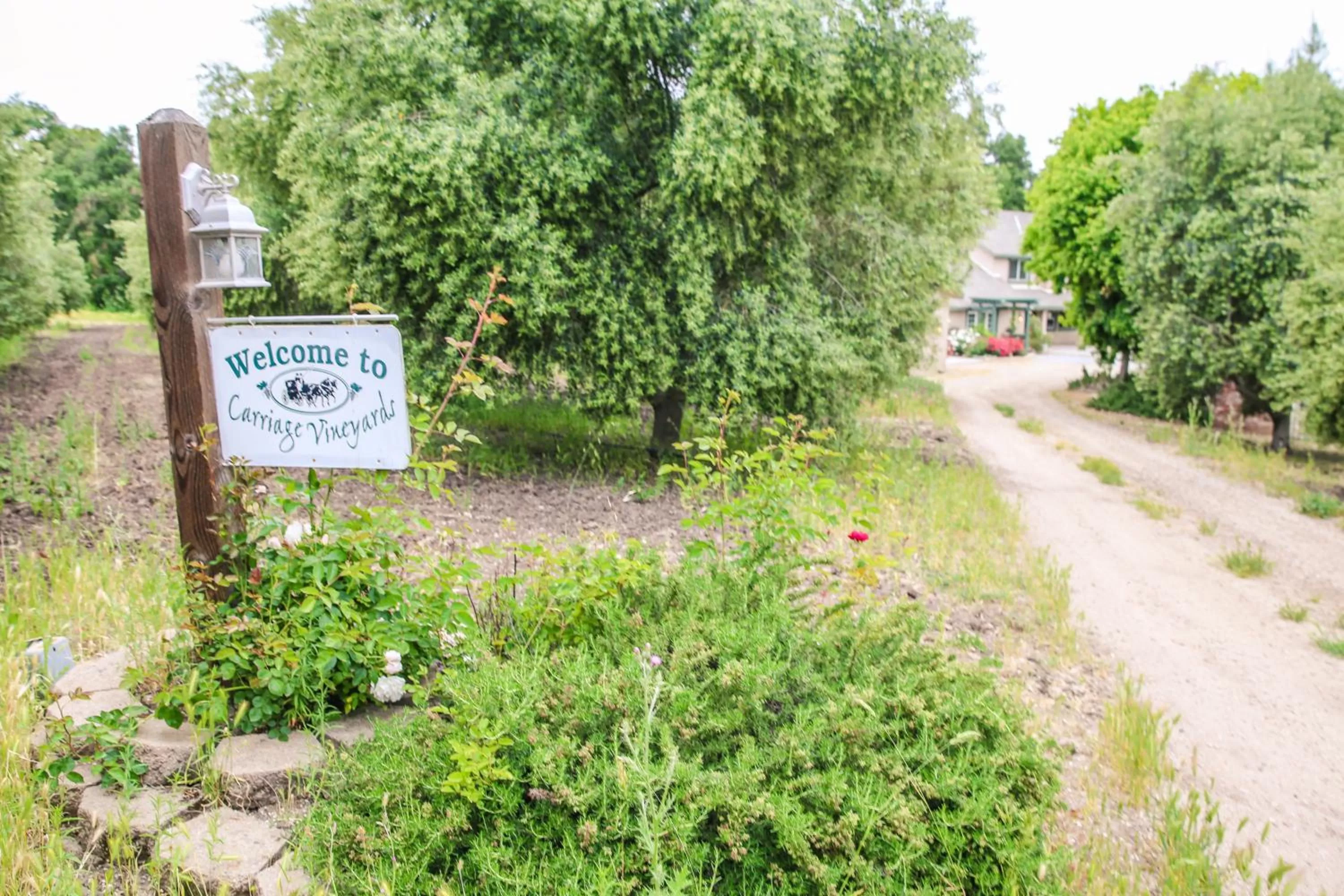 Facade/entrance in The Eden House Vineyard