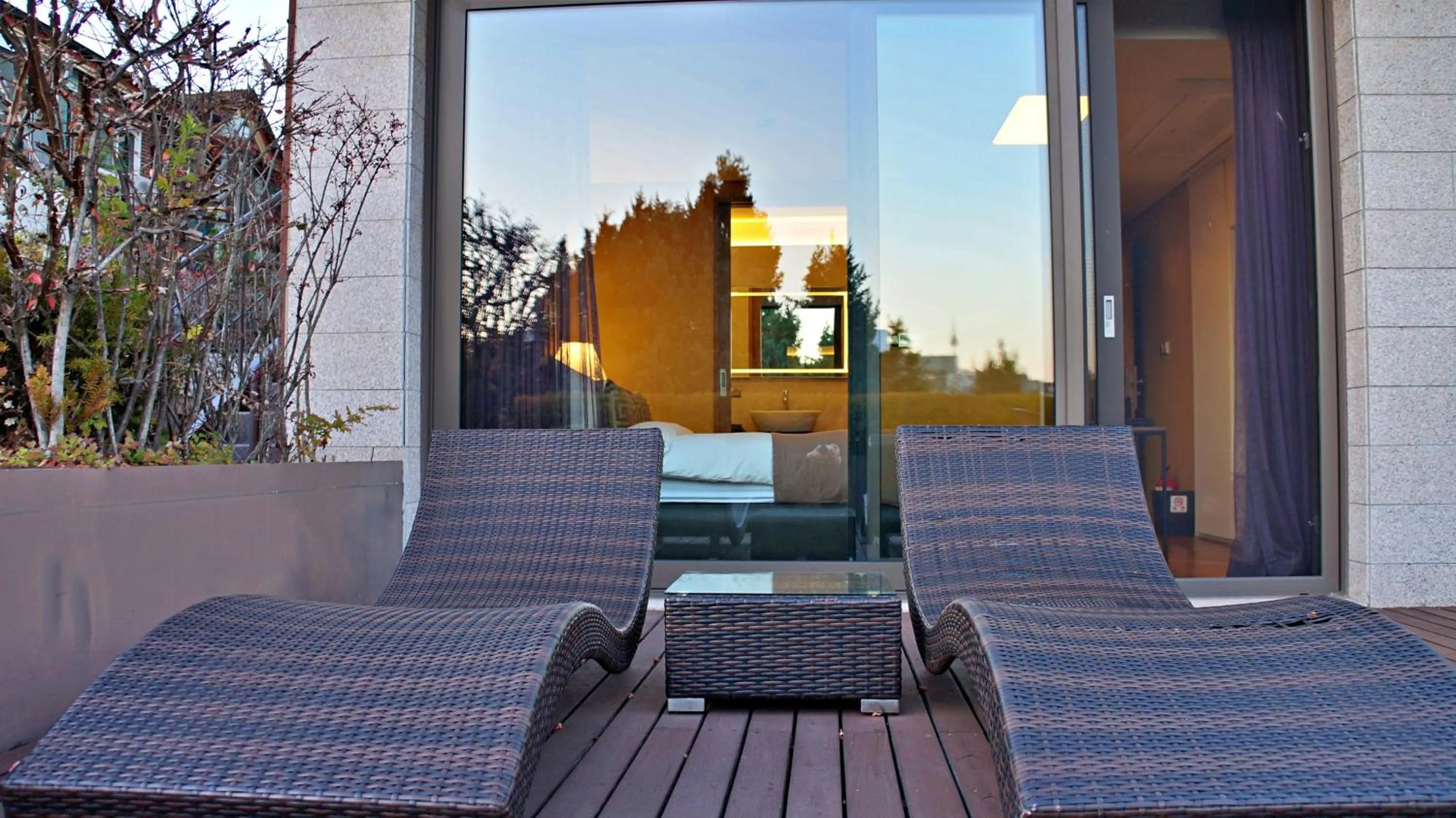 Patio in Bonum 1957 Hanok and Boutique