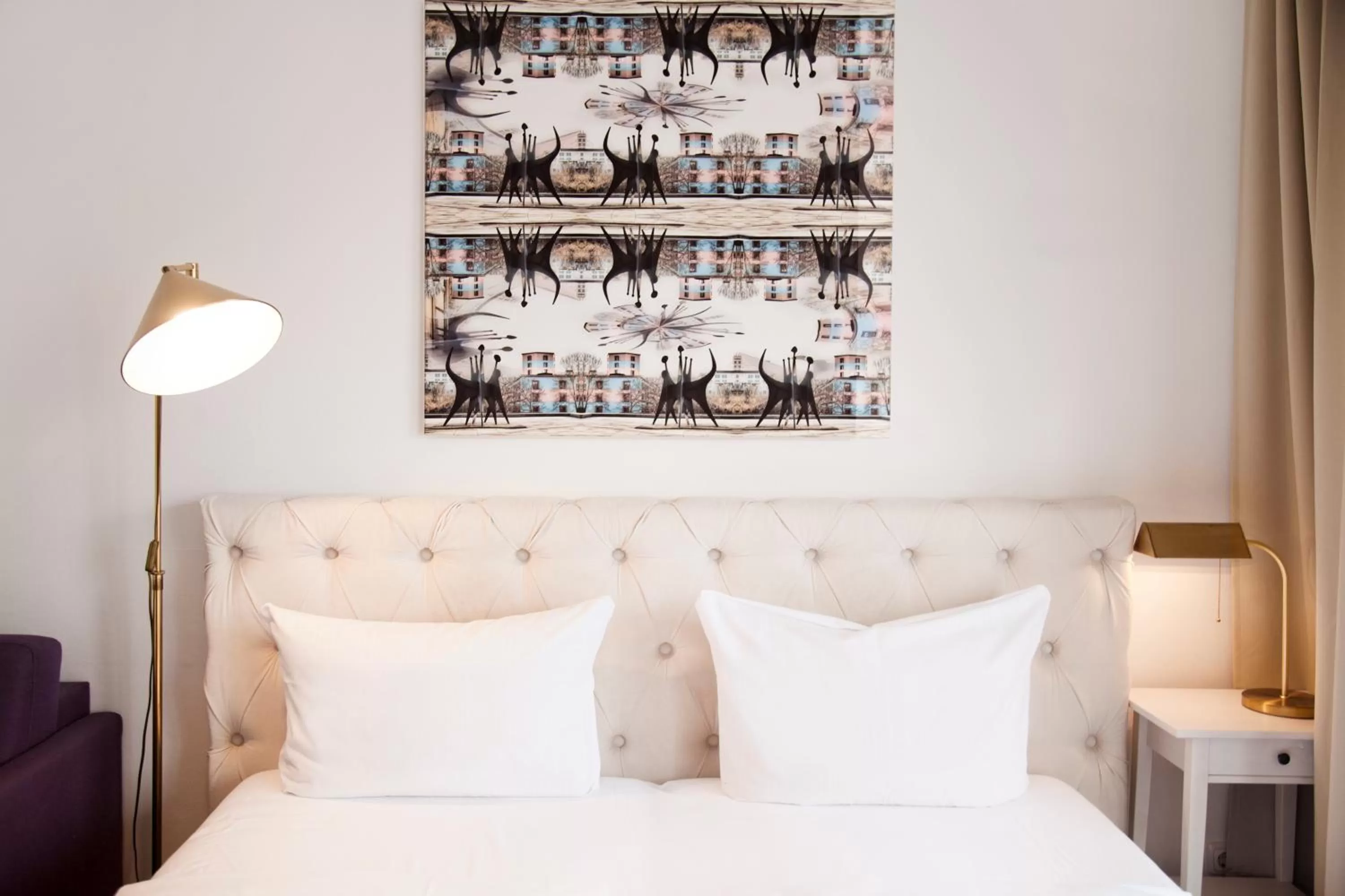 Photo of the whole room, Bed in Les Nations