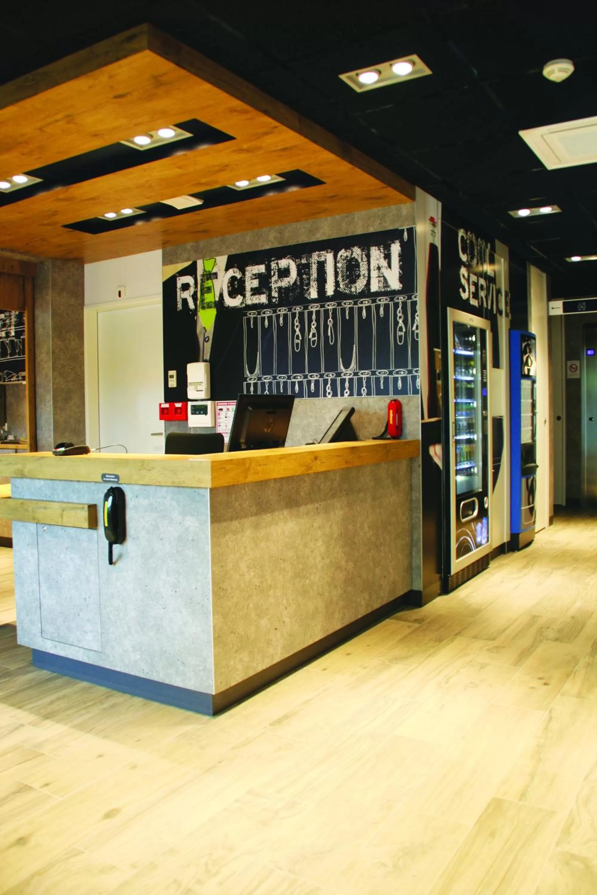 Lobby or reception in ibis budget Saint Pourcain