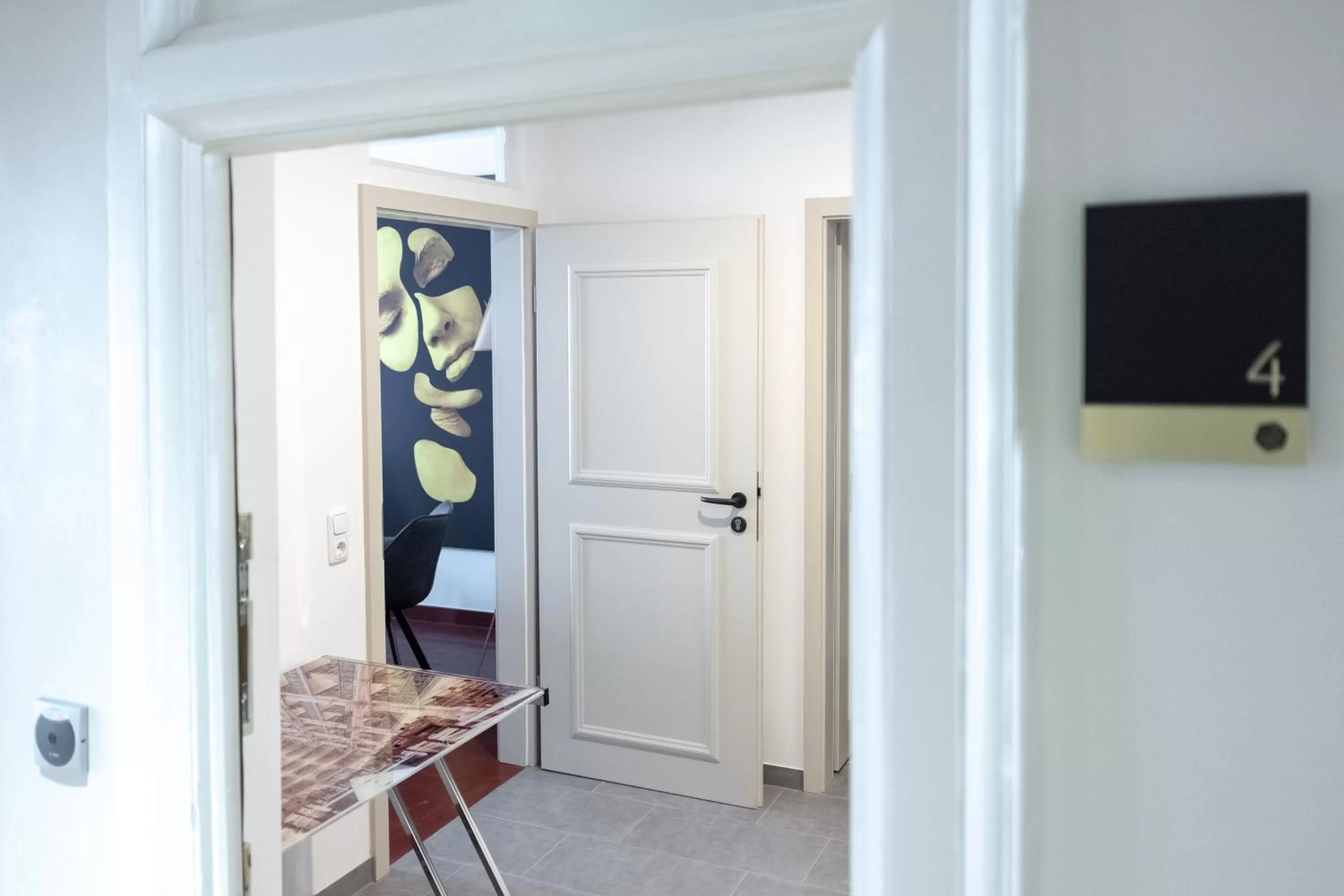 Photo of the whole room in ANA Living Augsburg City Center by Arthotel ANA - Self-Service-Hotel