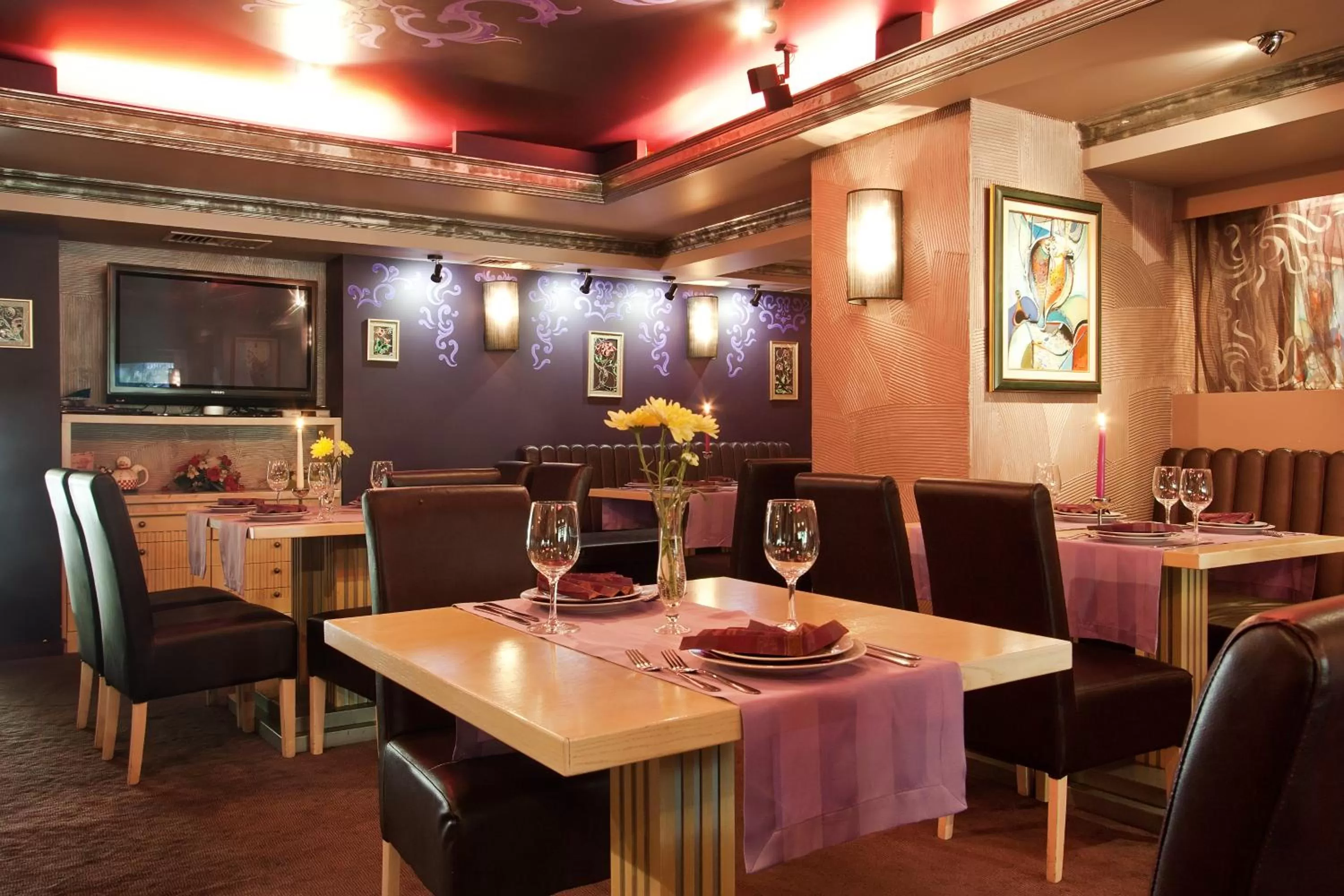 Restaurant/places to eat in Saint George Hotel & Medical Spa