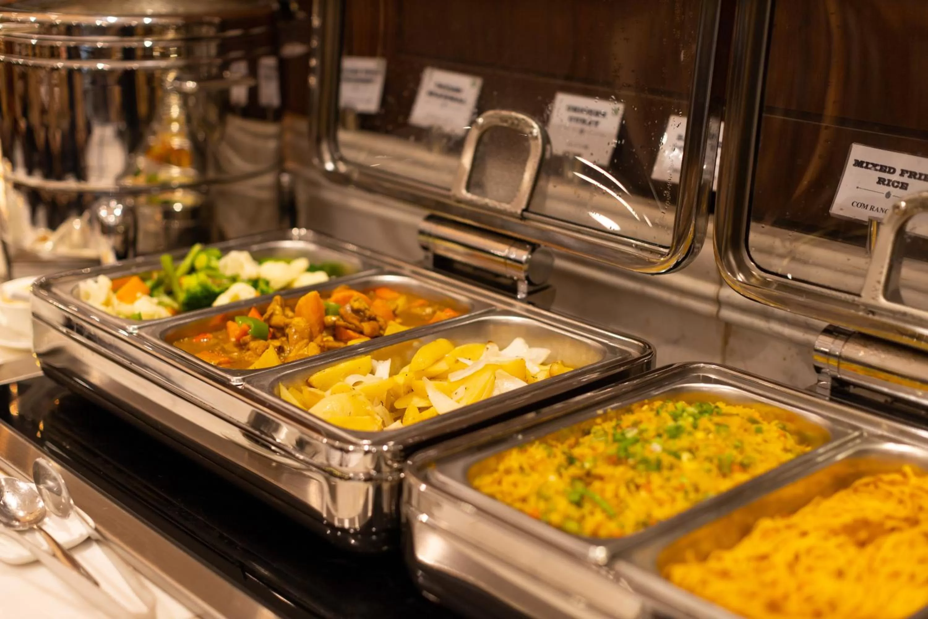 Buffet breakfast in The Lapis Hotel