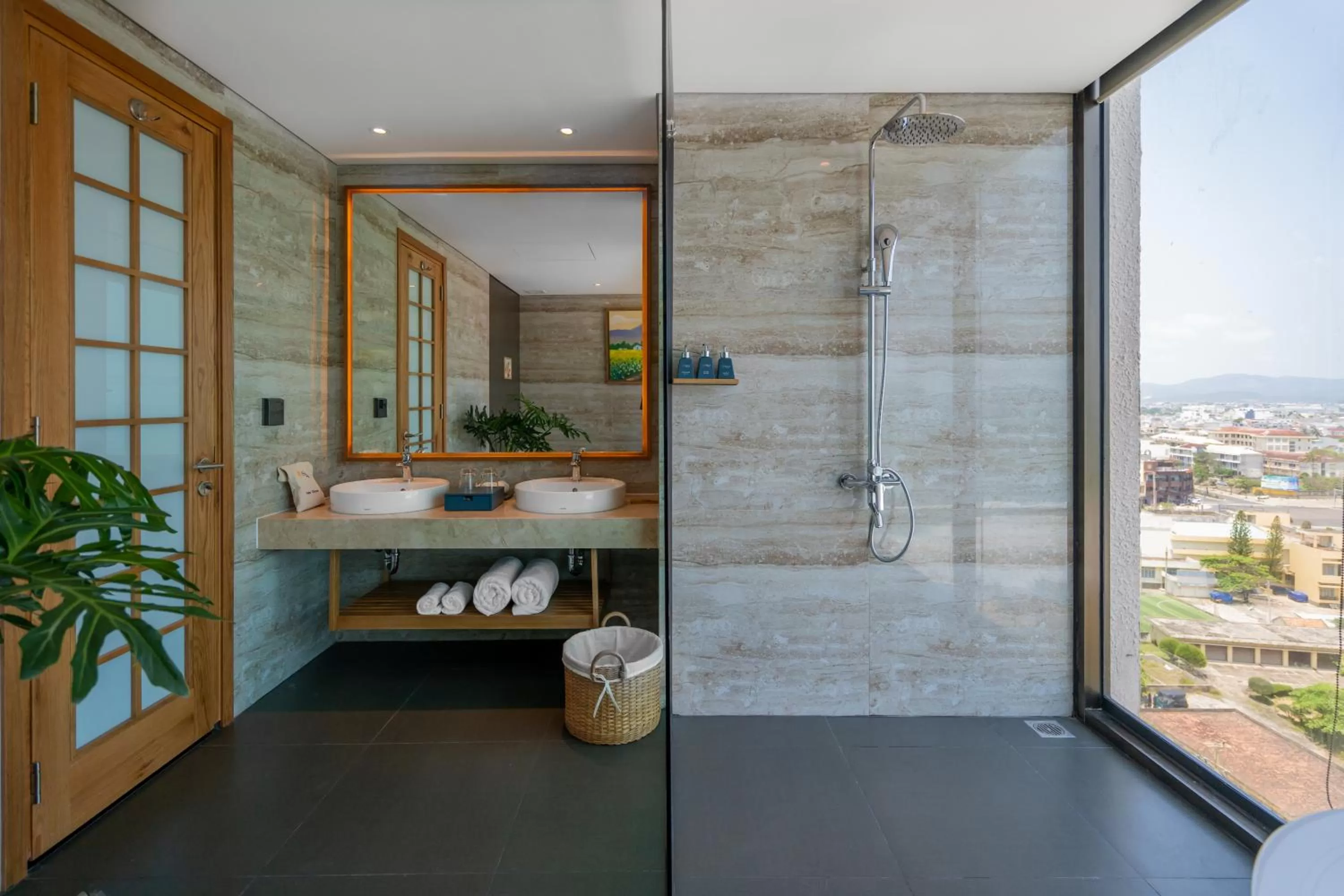 Shower in Sala Grand Tuy Hoa Hotel