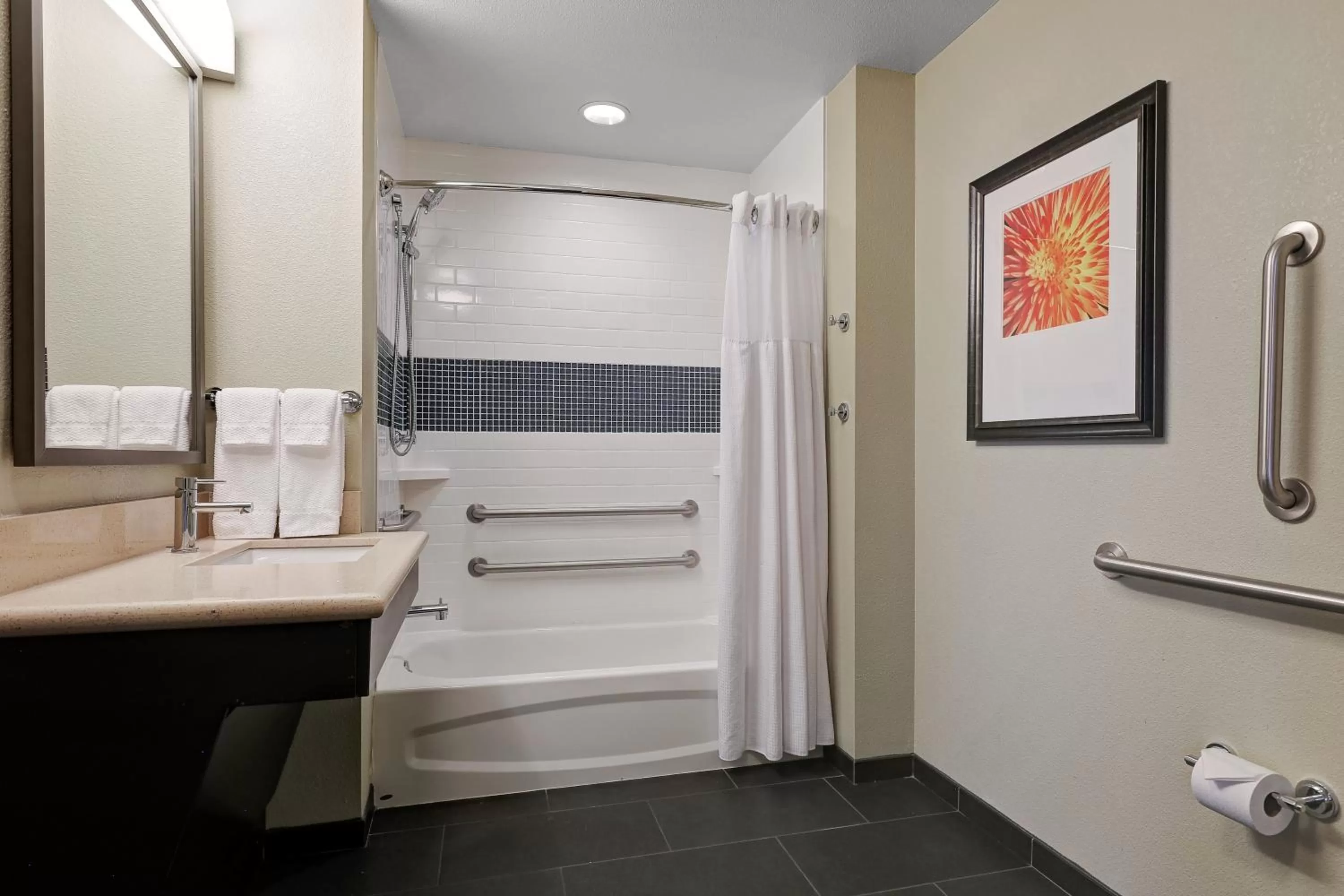 Bathroom in Staybridge Suites Washington D.C. - Greenbelt by IHG