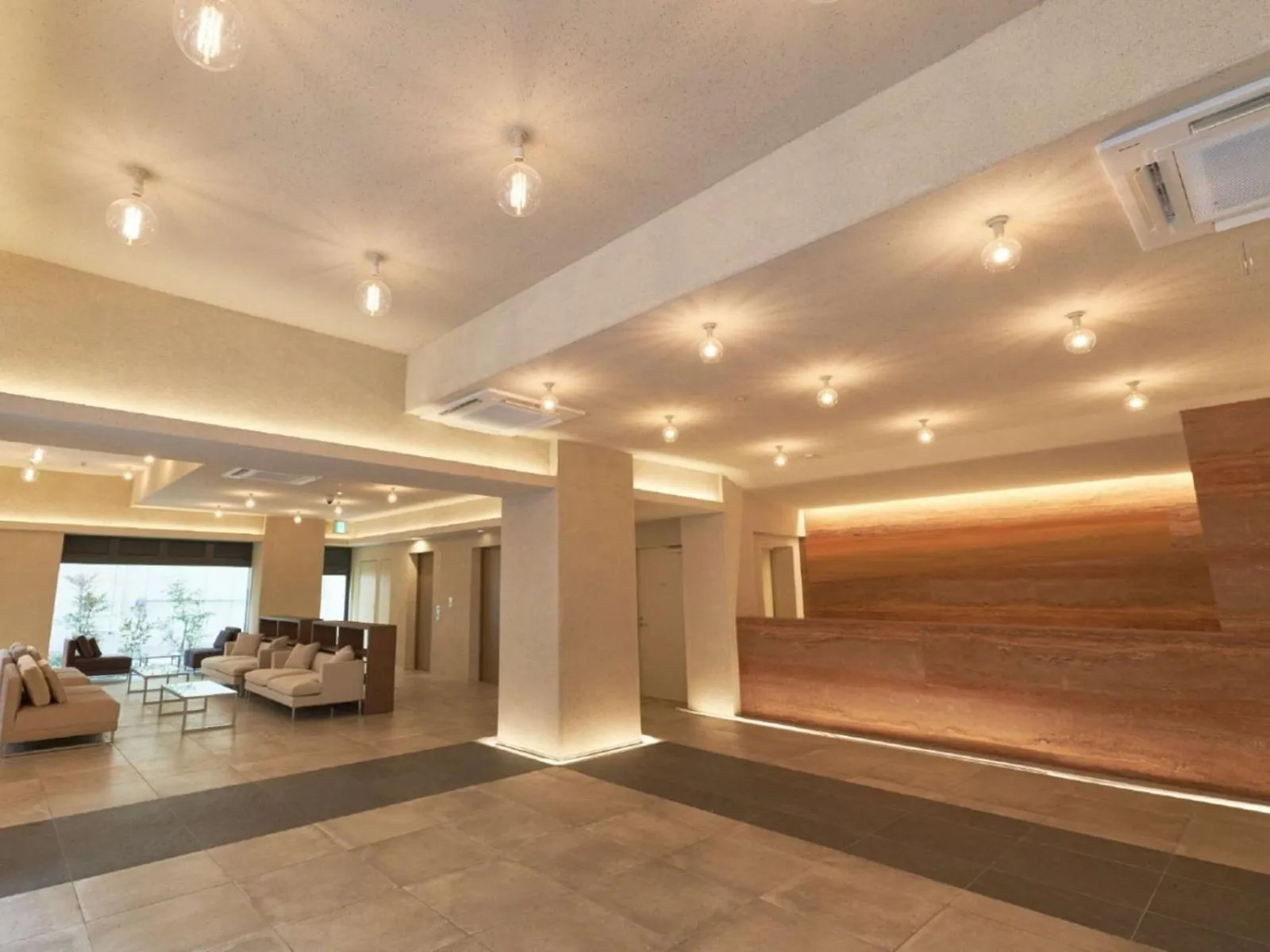 Lobby or reception in Hotel Meriken Port Kobe Motomachi