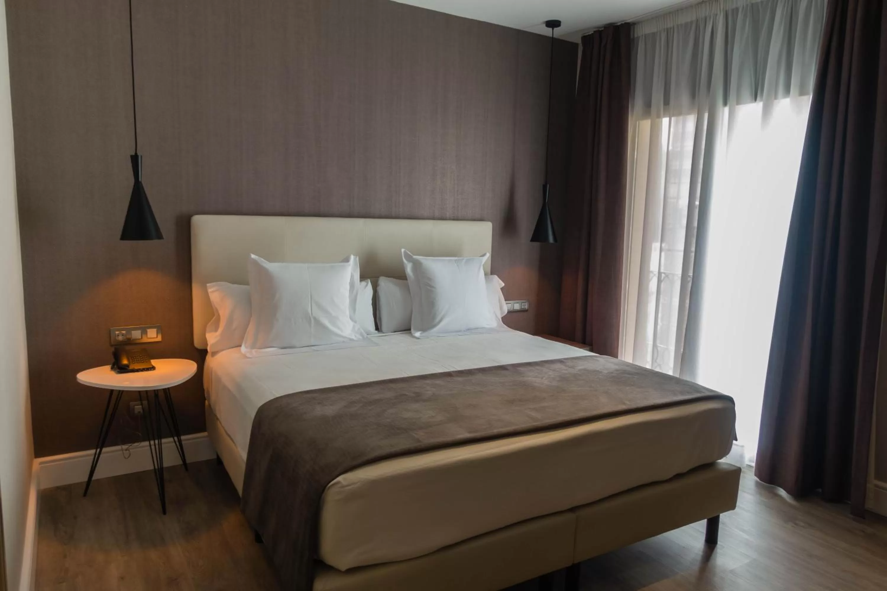 Decorative detail, Bed in Hotel Oasis