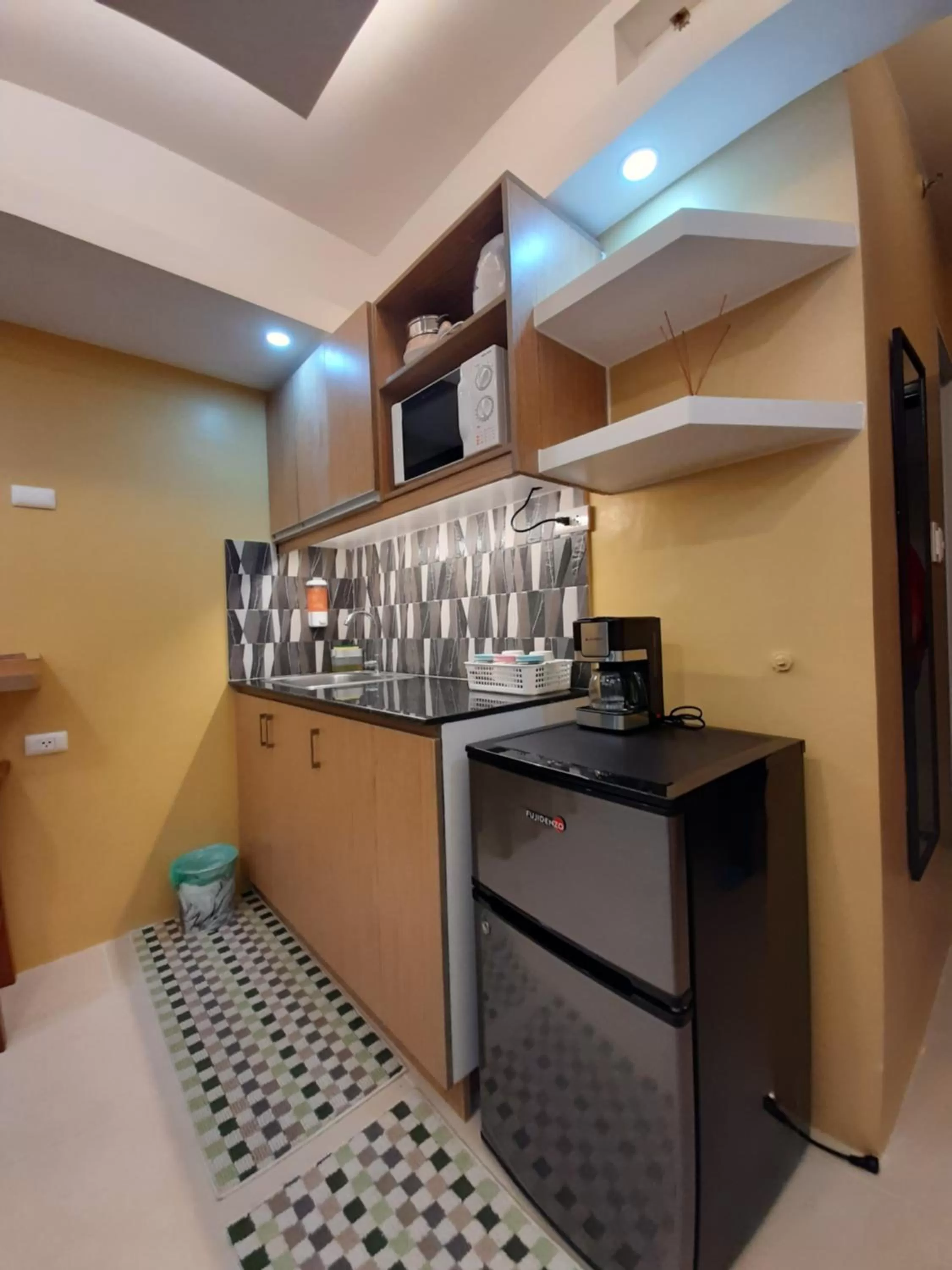 Kitchen or kitchenette in 1Tagaytay