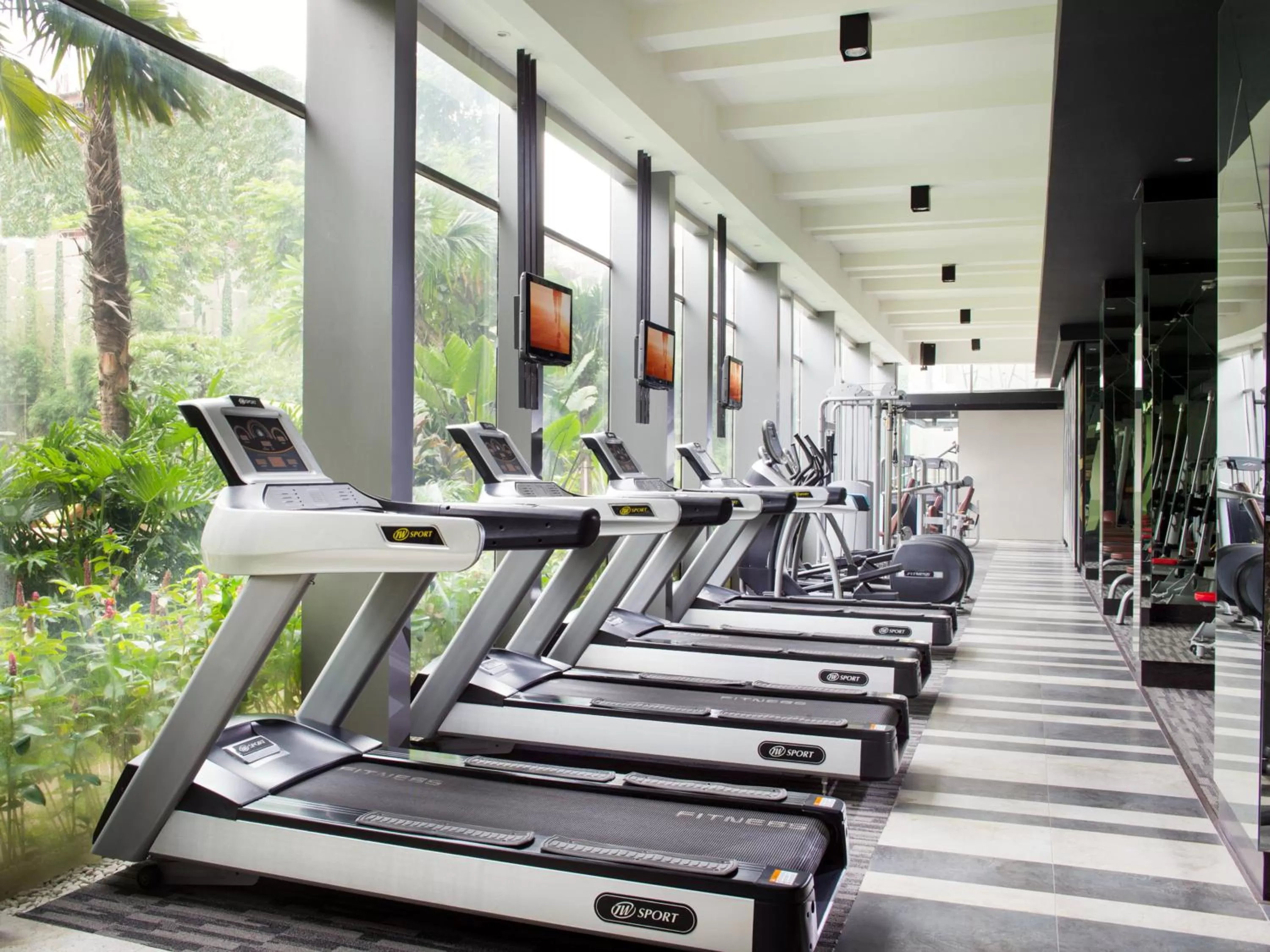 Fitness centre/facilities in Holiday Inn Cikarang Jababeka by IHG