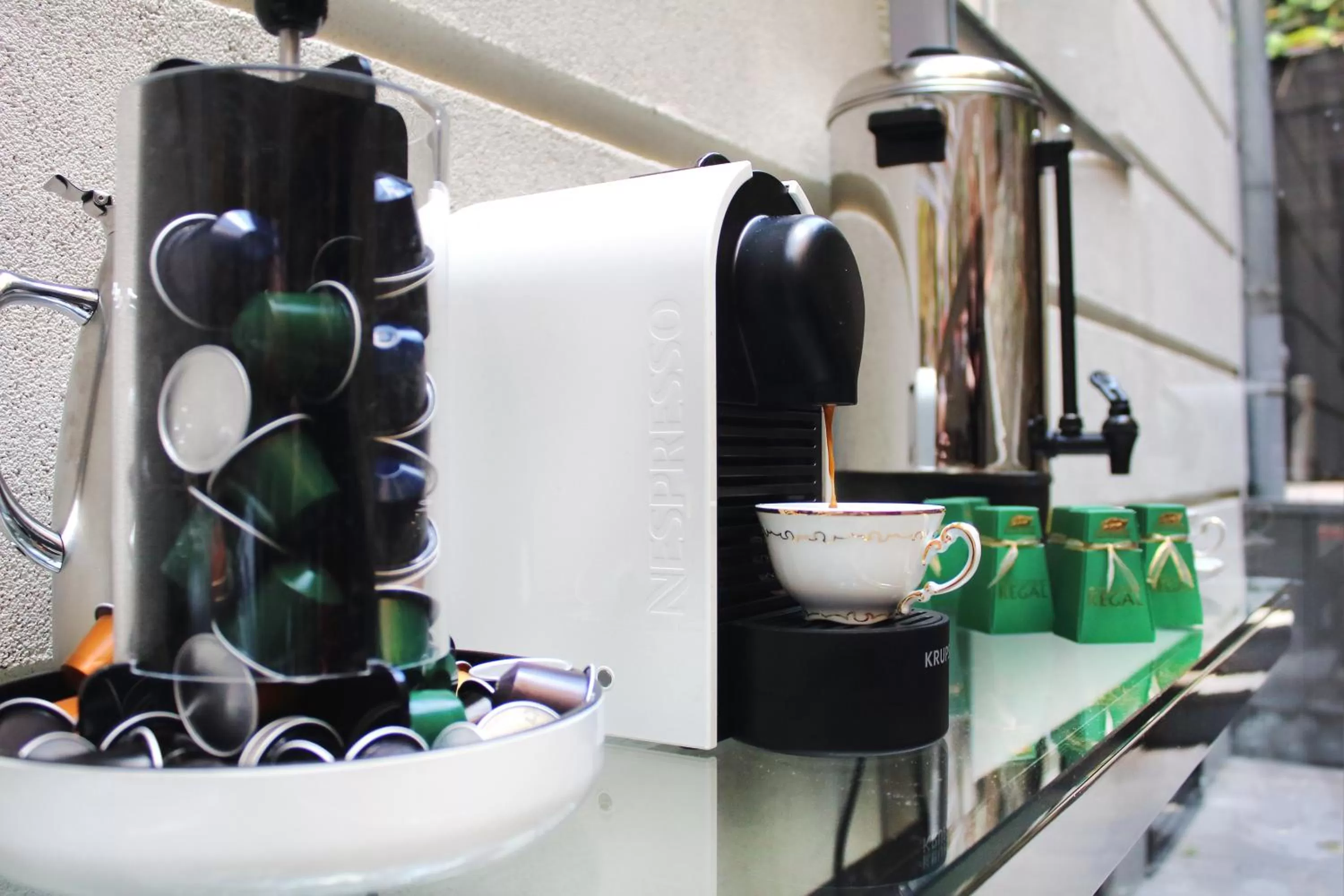 Restaurant/places to eat in Milford Suites Budapest