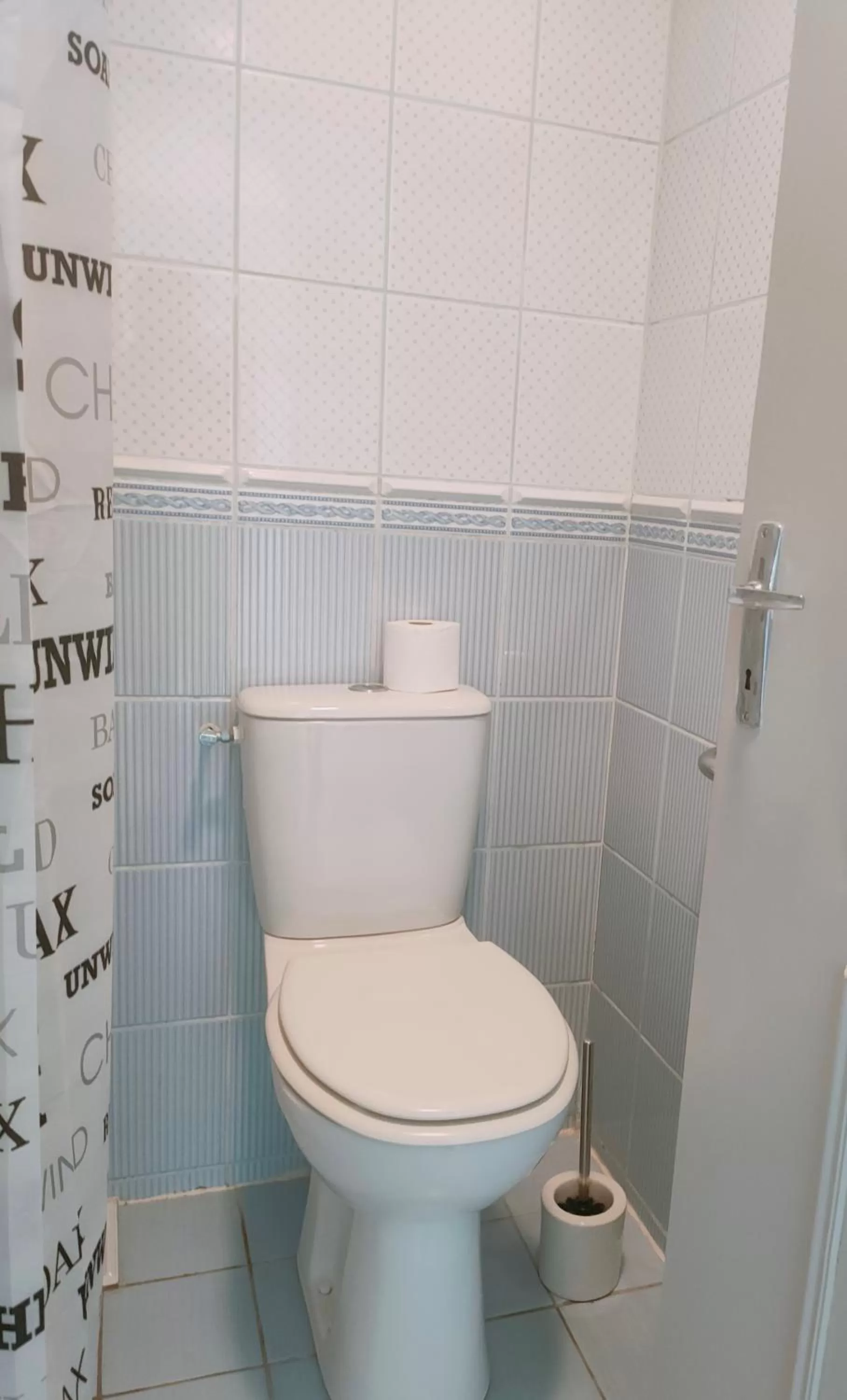 Bathroom in Le Royal Hôtel