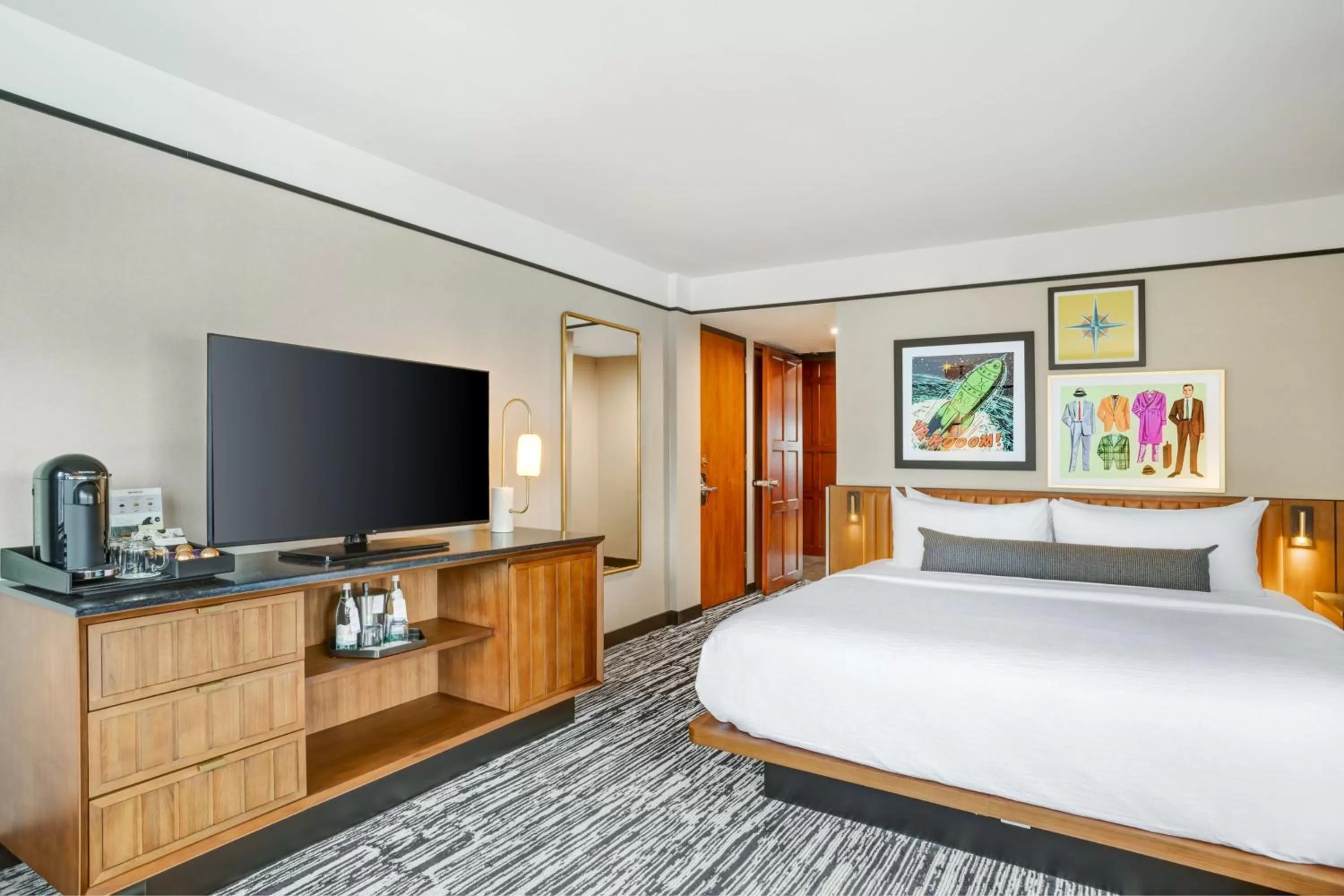Bedroom, Bed in Hotel Indigo - Minneapolis Downtown by IHG