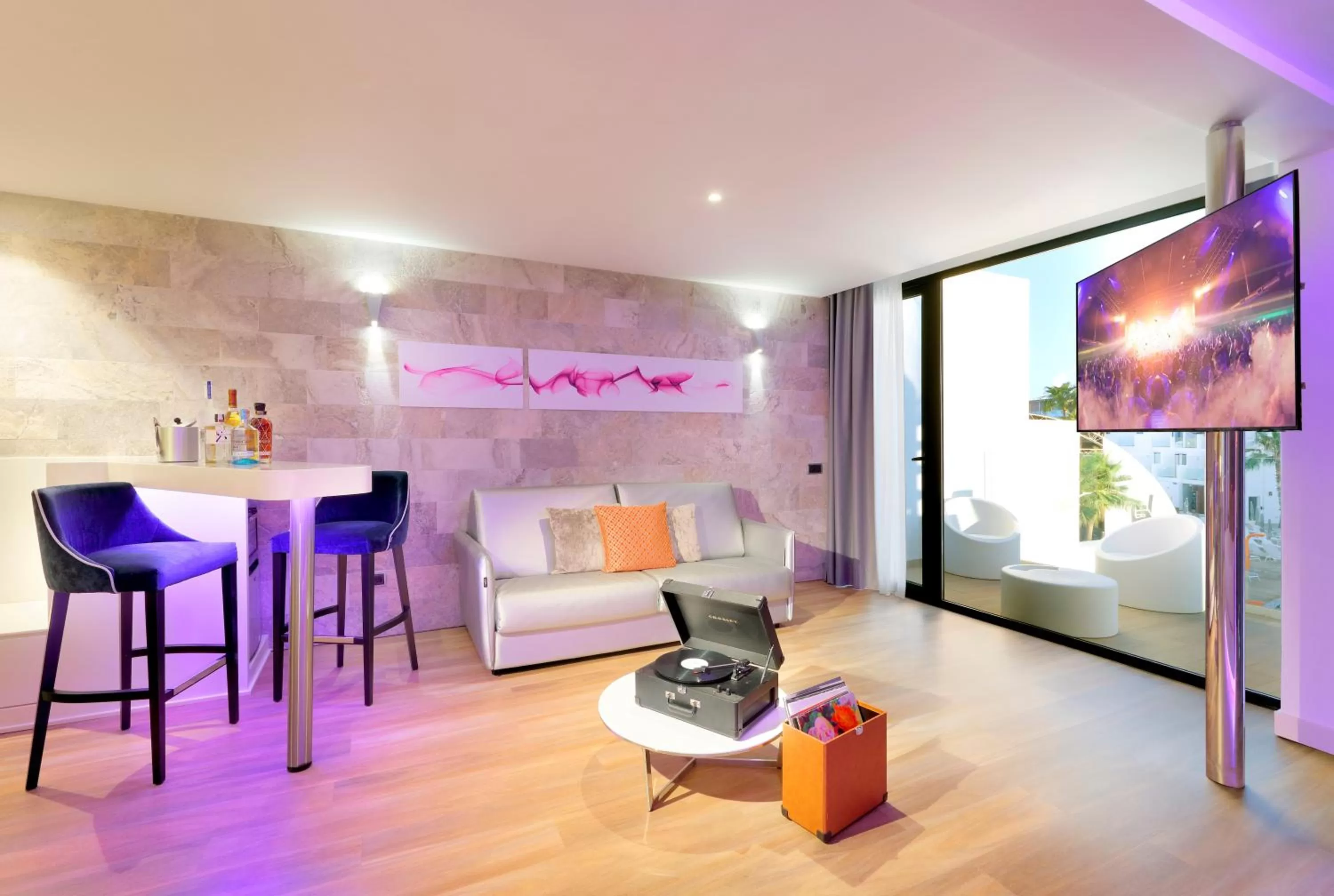 TV and multimedia in Hard Rock Hotel Ibiza