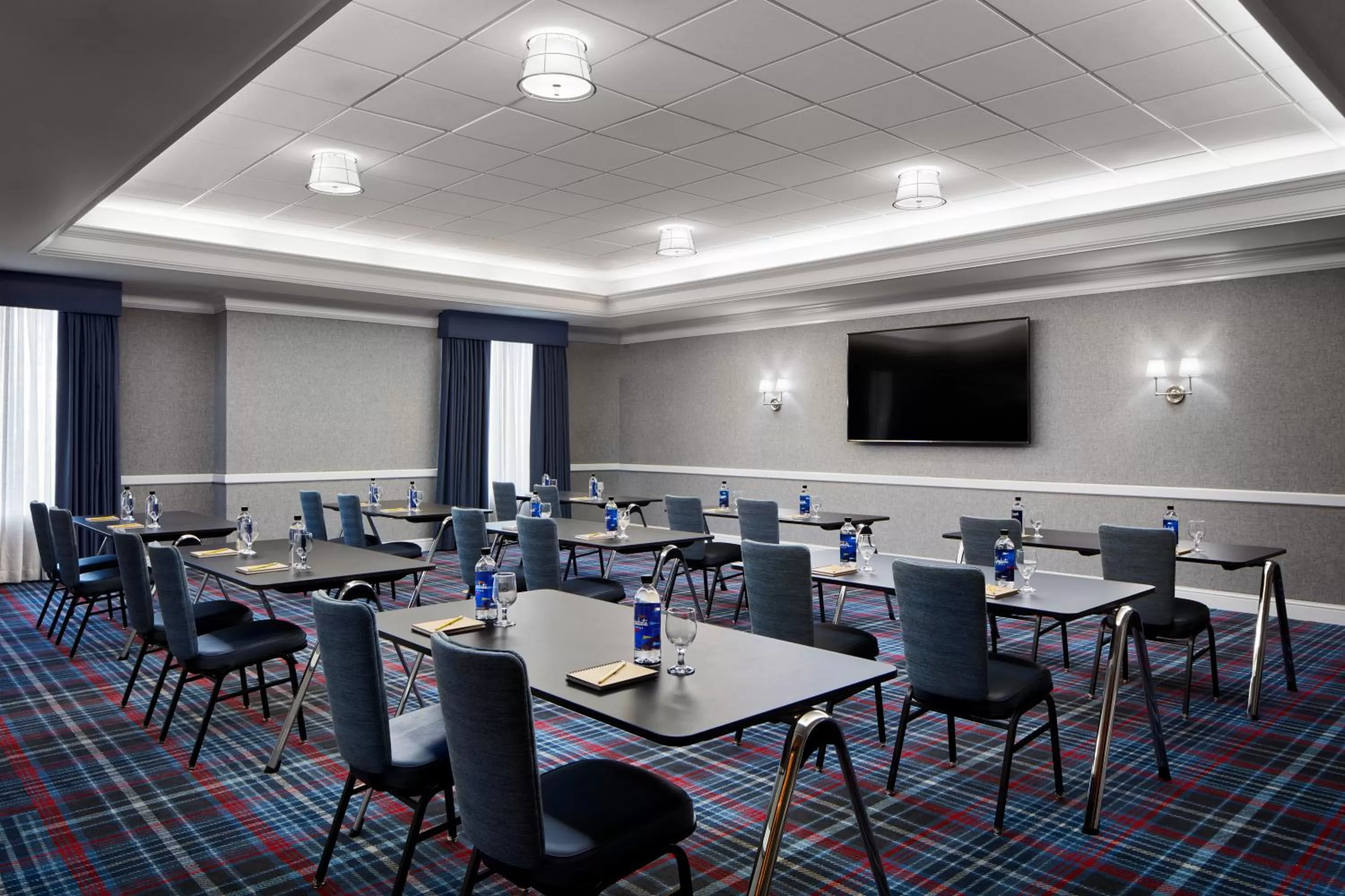 Meeting/conference room in Graduate by Hilton Storrs