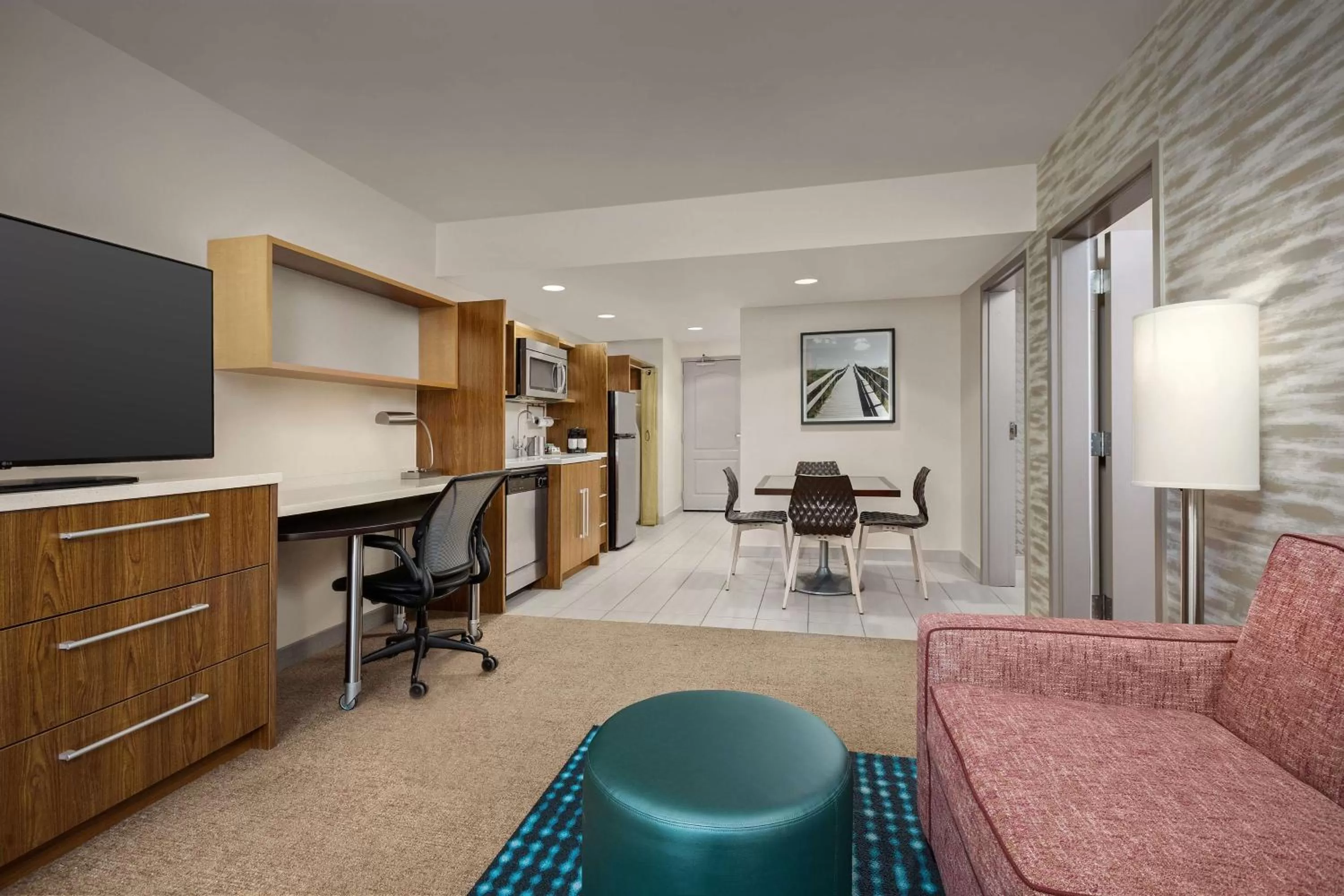 One-Bedroom King Suite - Non-Smoking in Home2 Suites by Hilton Jacksonville, NC