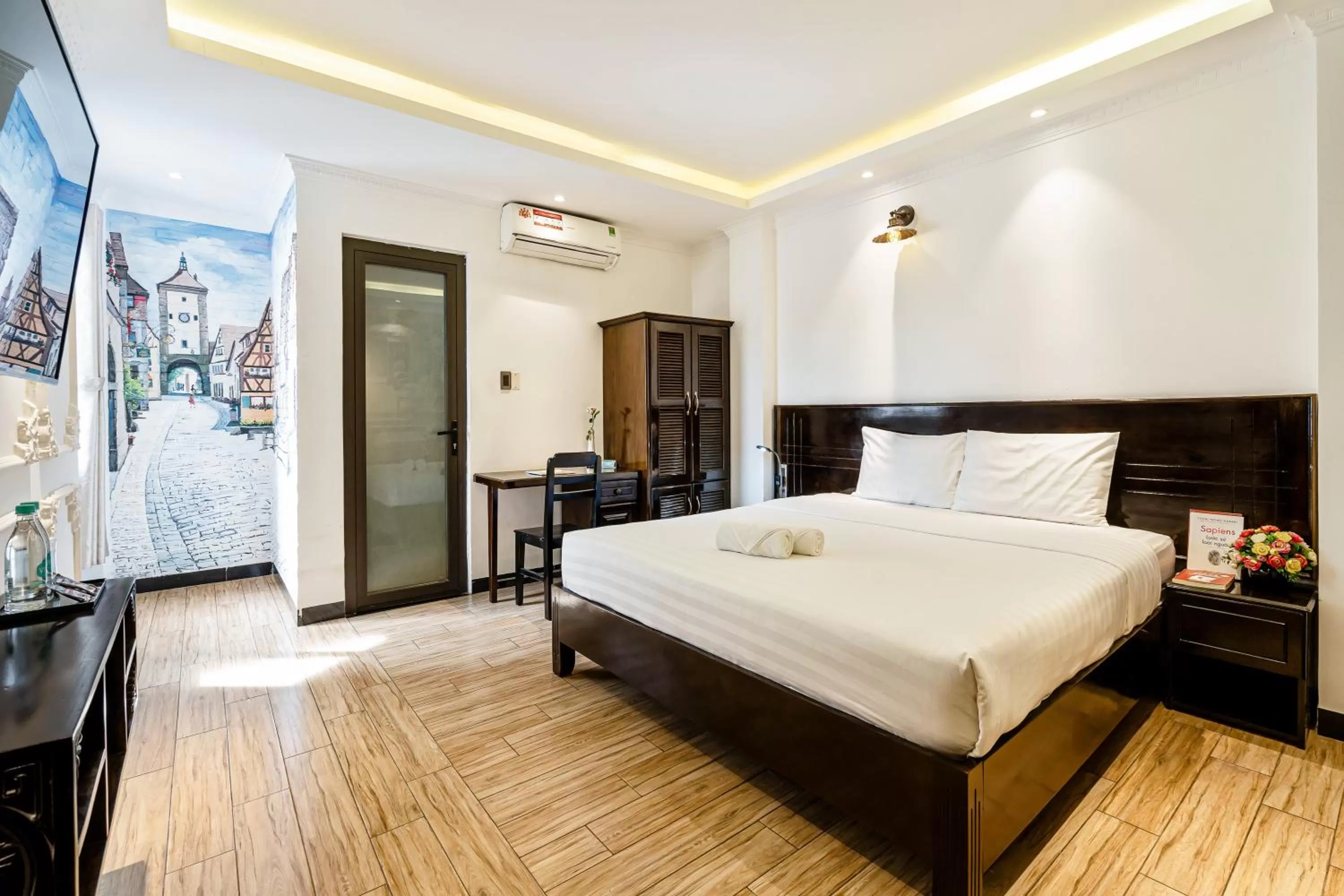 Bed in Lotus Laverne Hotel