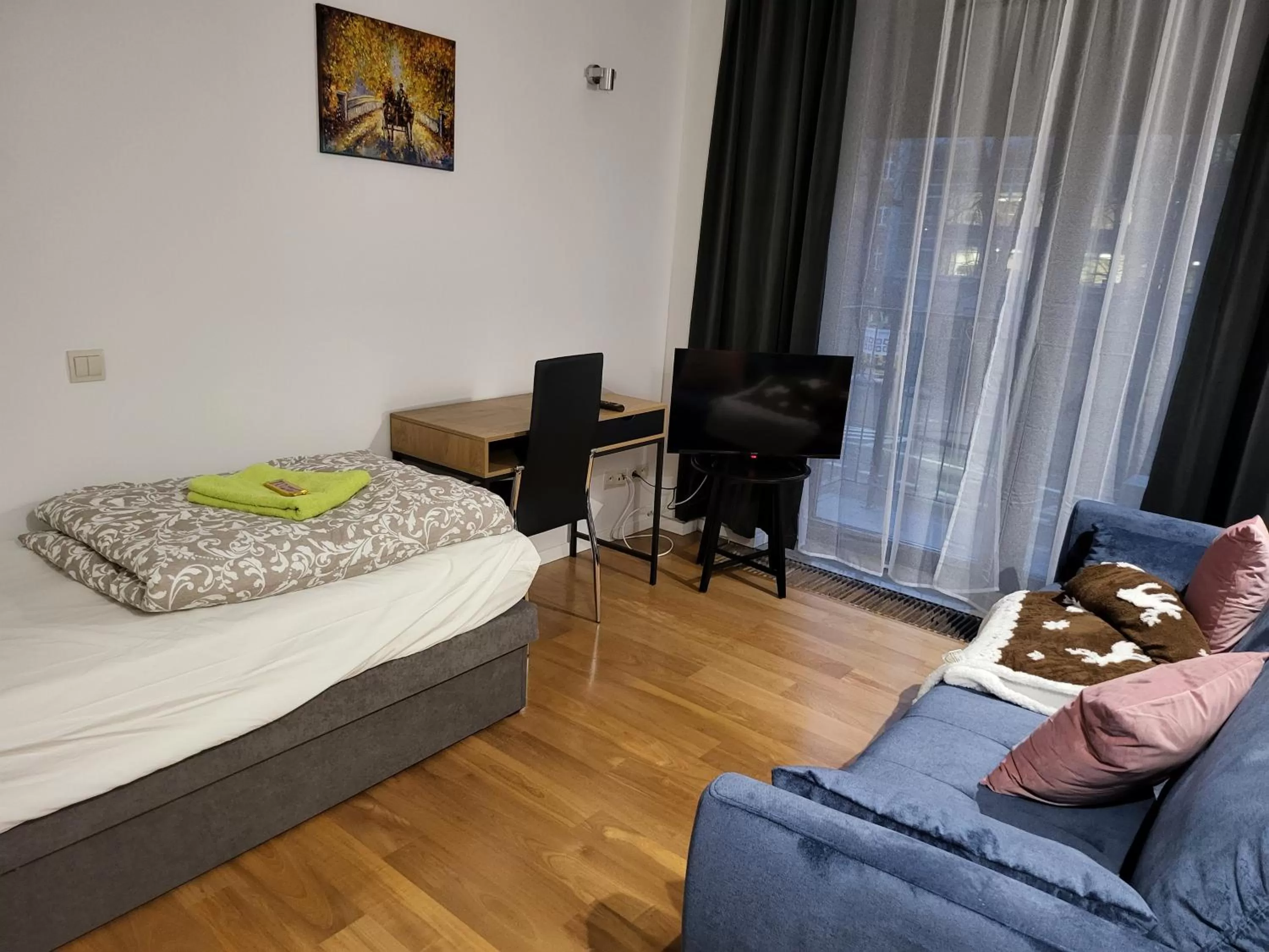 Bed, Seating Area in Amber Hostel Szlak