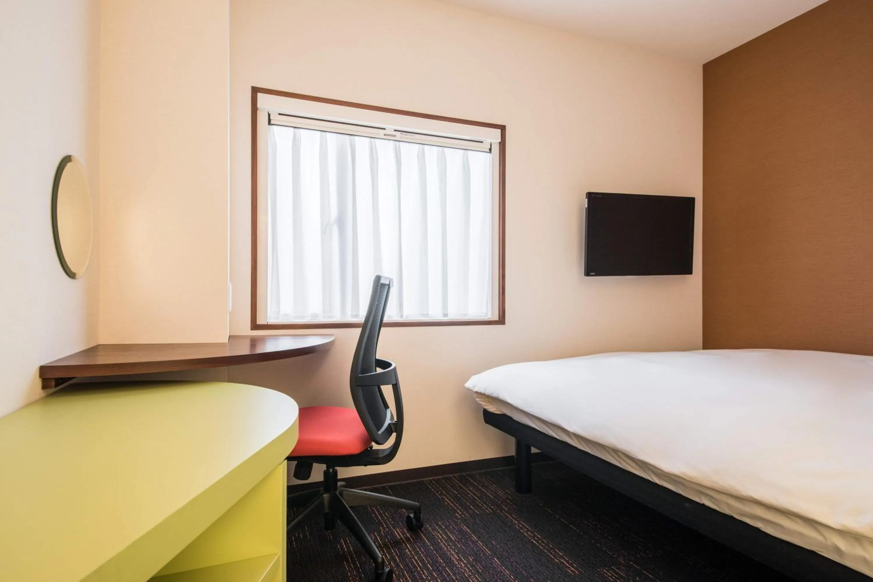 Bed in the b akasaka